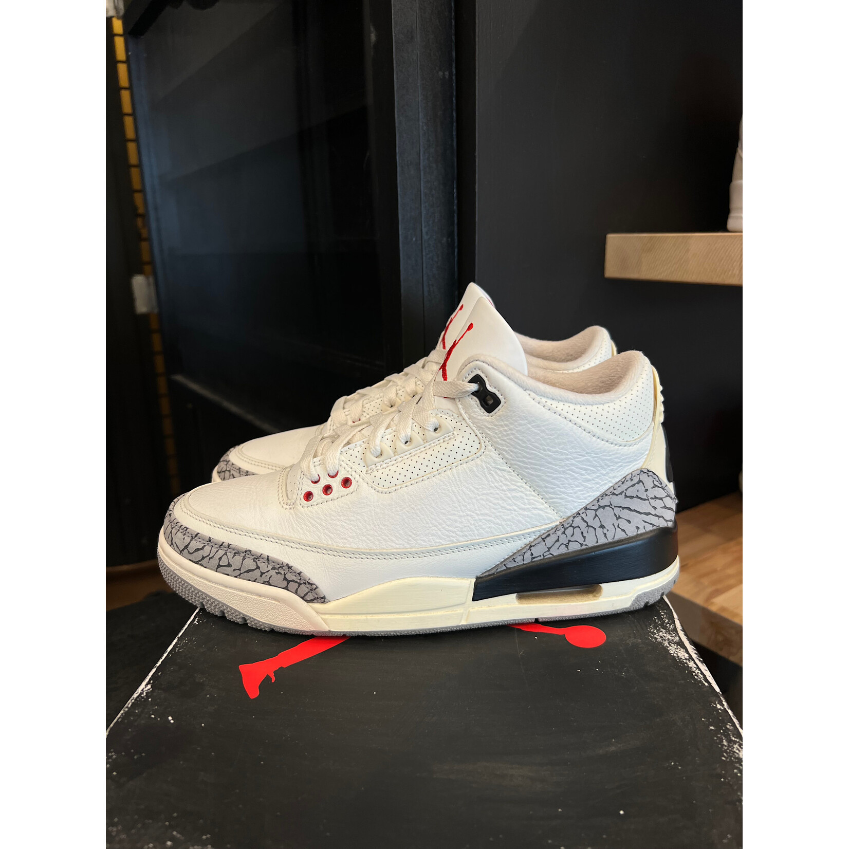 Jordan Jordan 3 Retro White Cement Reimagined Size 8.5, PREOWNED