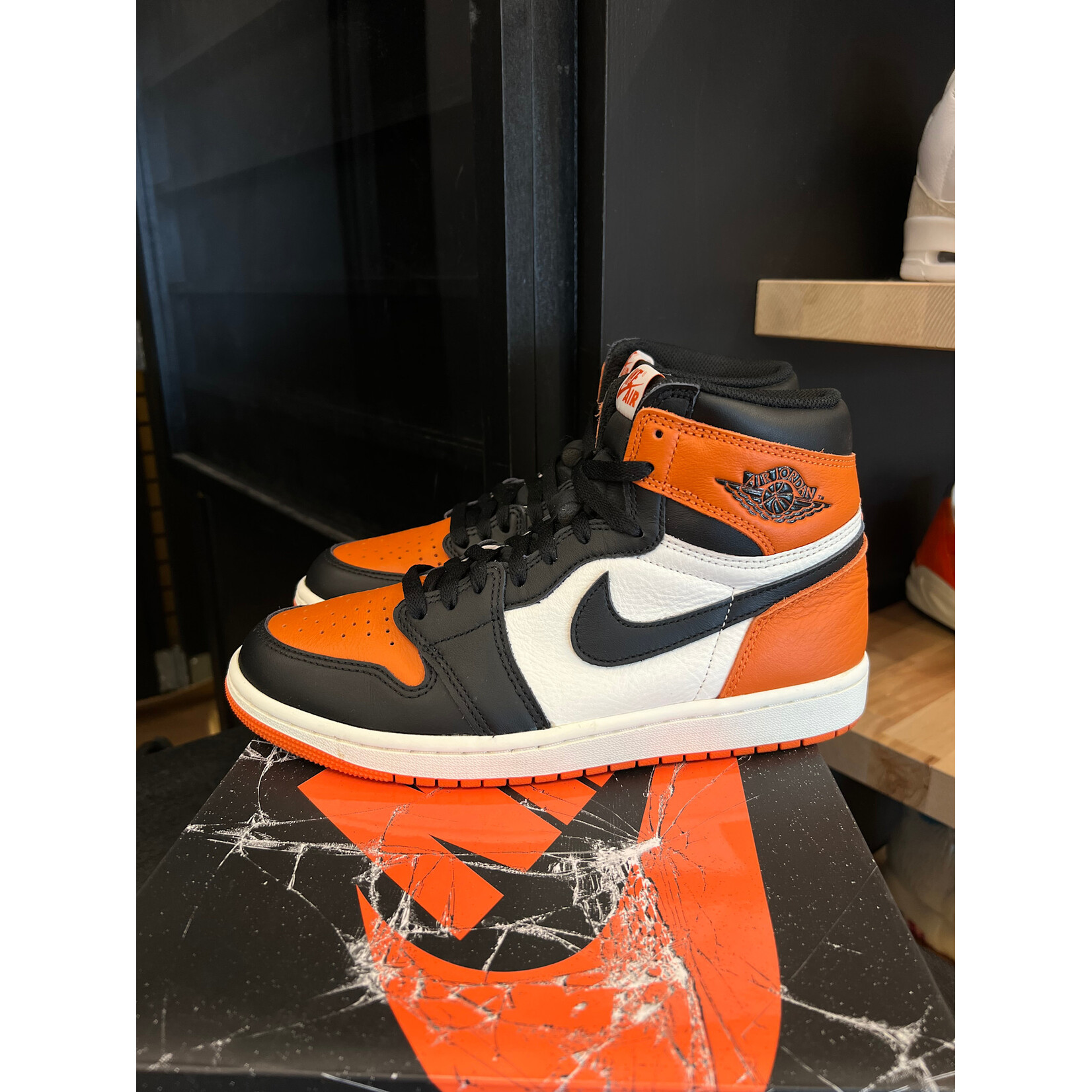 Jordan Jordan 1 Retro High OG Shattered Backboard (2025) Size 9, PREOWNED*