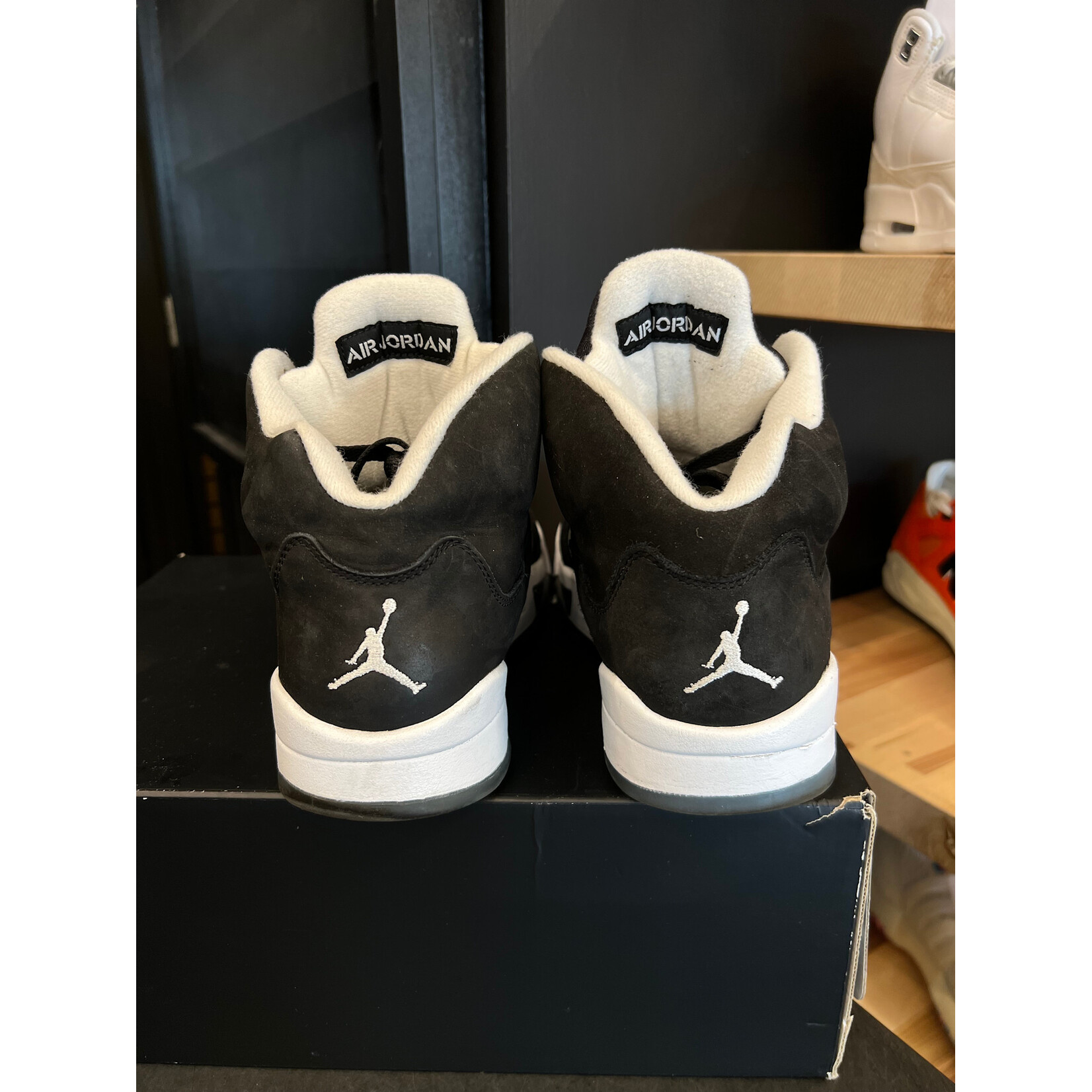 Jordan Jordan 5 Retro Moonlight (2021) Size 9, PREOWNED*