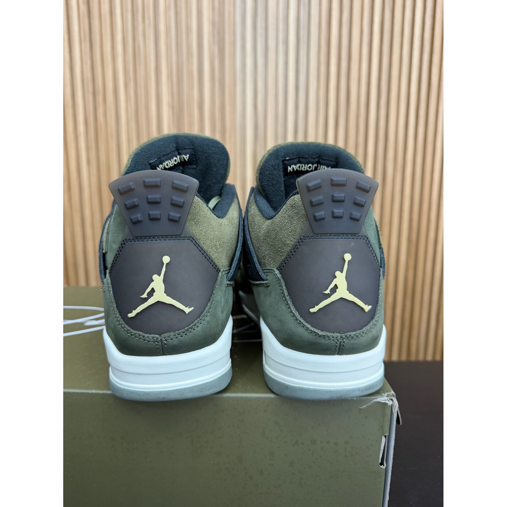 Jordan Jordan 4 Retro SE Craft Medium Olive Size 13, PREOWNED