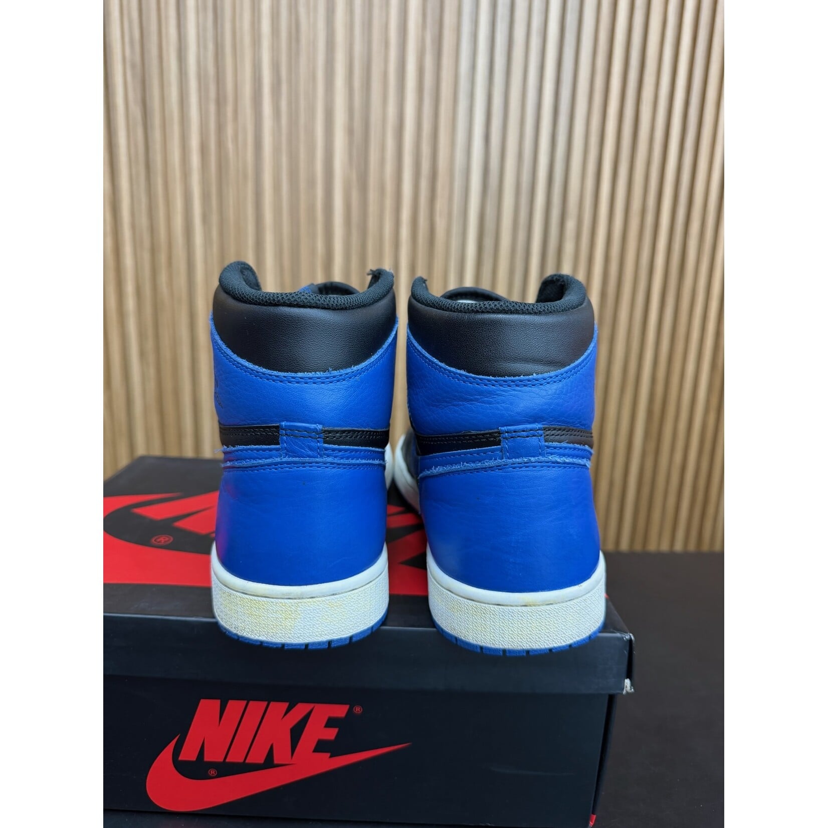 Jordan Jordan 1 Retro Royal (2017) Size 9.5, PREOWNED CUSTOM