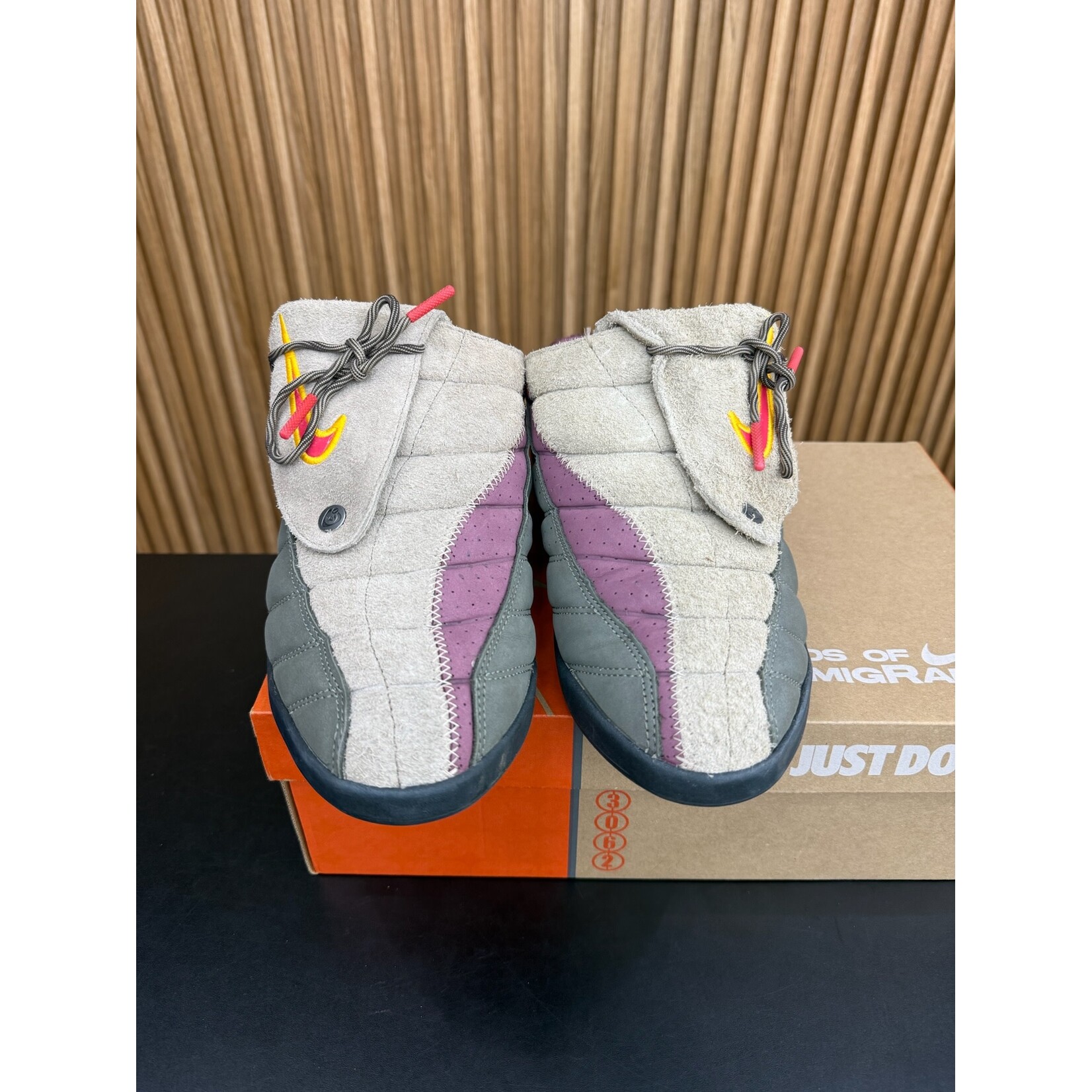 Nike Nike Total 90 Mule Kids of Immigrants Khaki Size 12, PREOWNED*