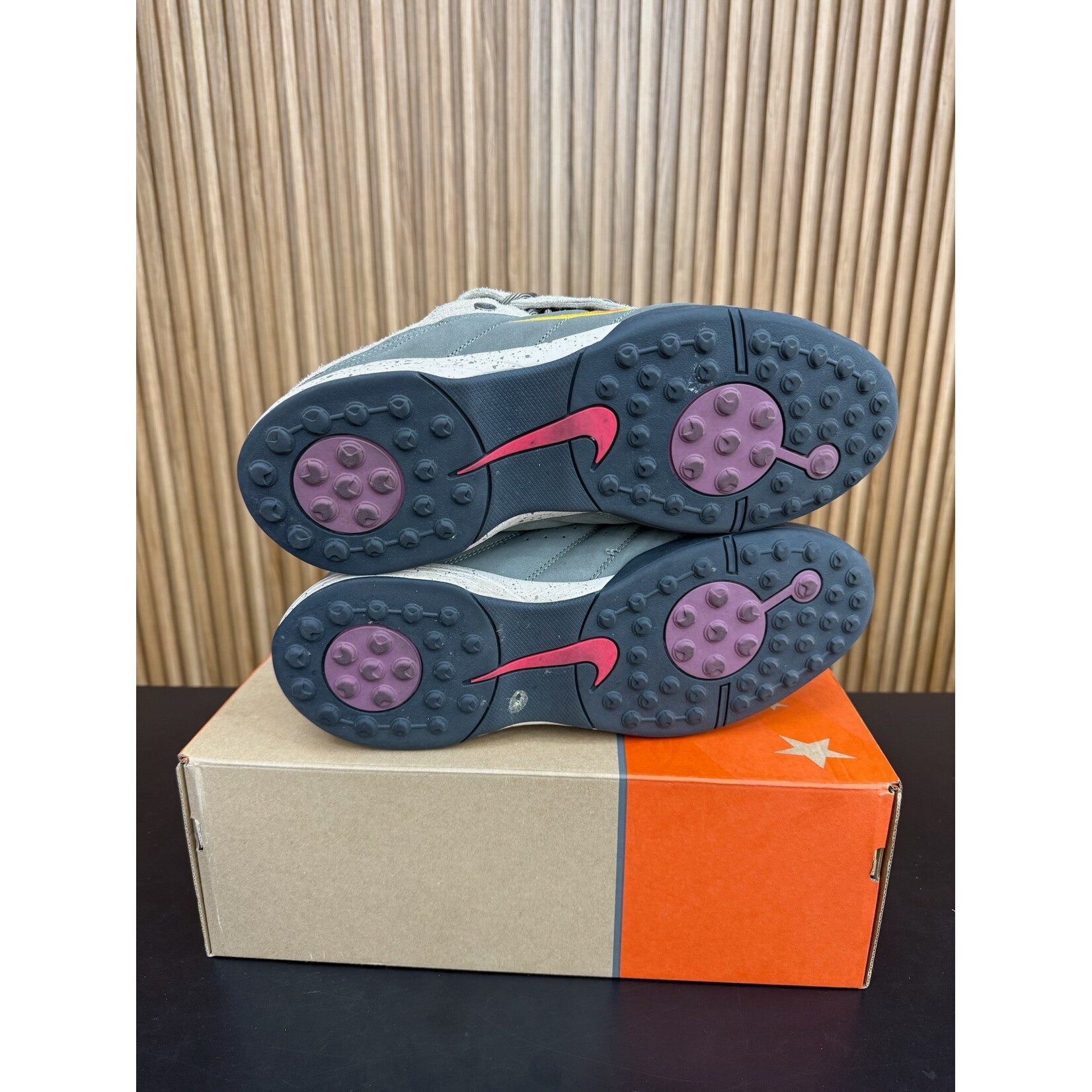 Nike Nike Total 90 Mule Kids of Immigrants Khaki Size 12, PREOWNED*