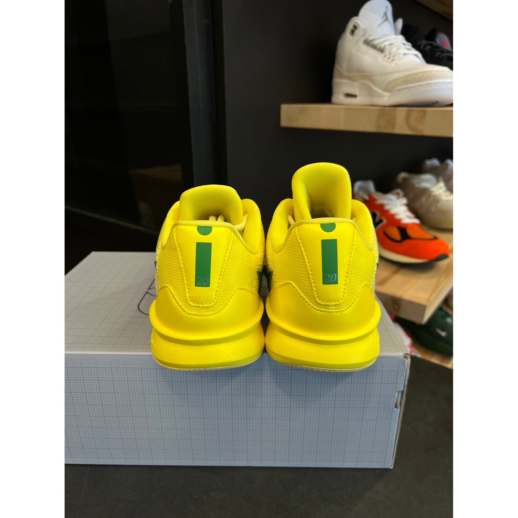 Nike Nike Sabrina 3 Oregon Ducks (Women's) Size 12W, PREOWNED