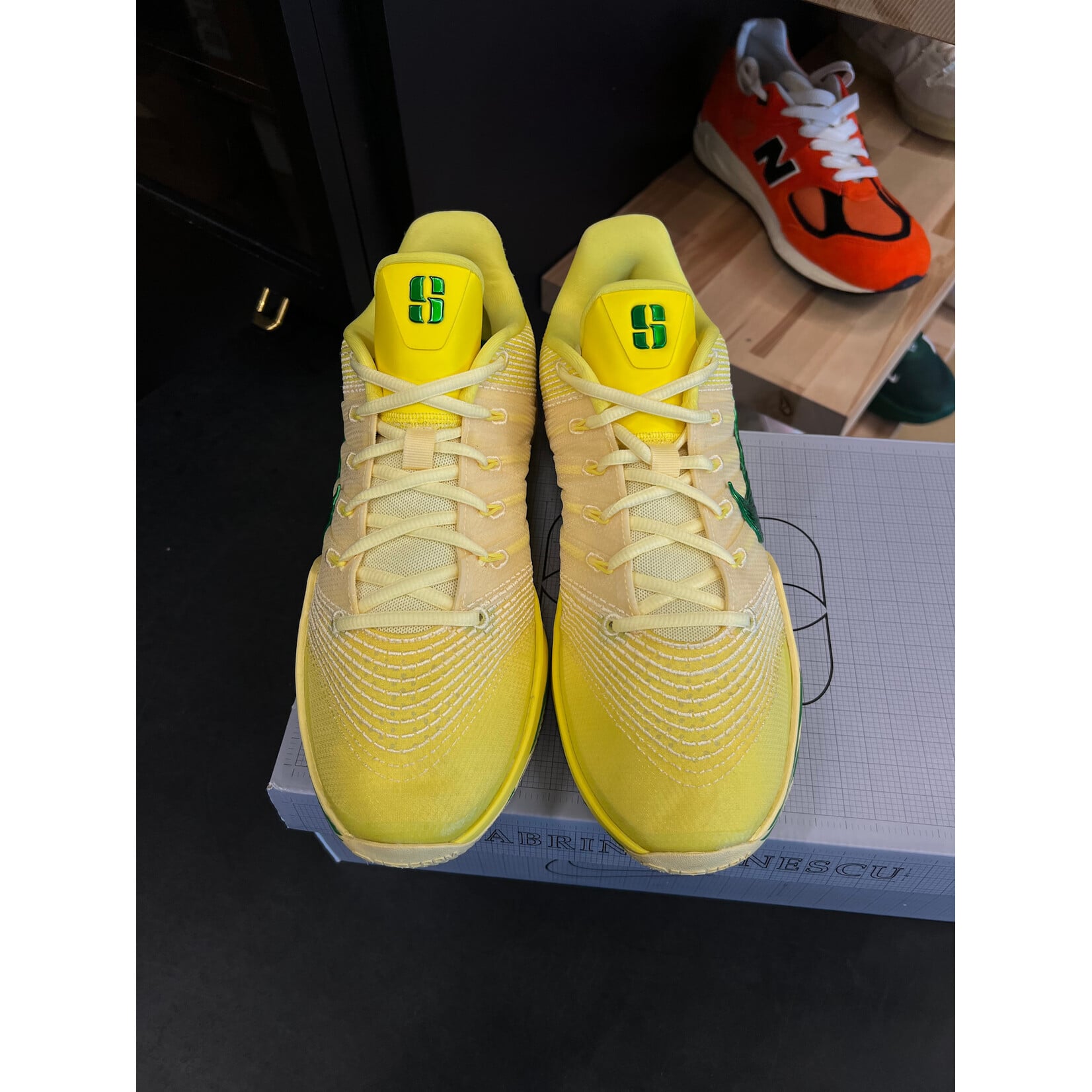 Nike Nike Sabrina 3 Oregon Ducks (Women's) Size 12W, PREOWNED