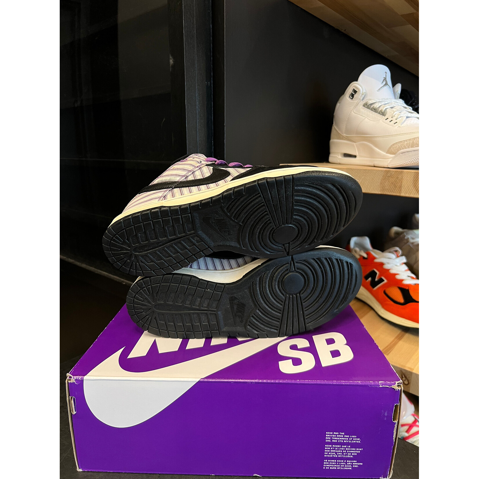 Nike Nike SB Dunk Low Avenger Purple Size 9, PREOWNED