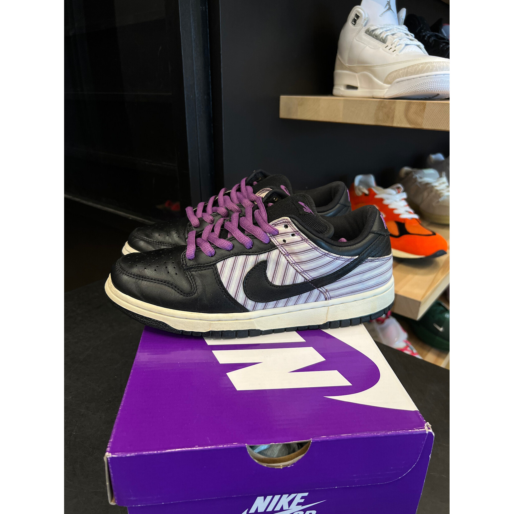 Nike Nike SB Dunk Low Avenger Purple Size 9, PREOWNED