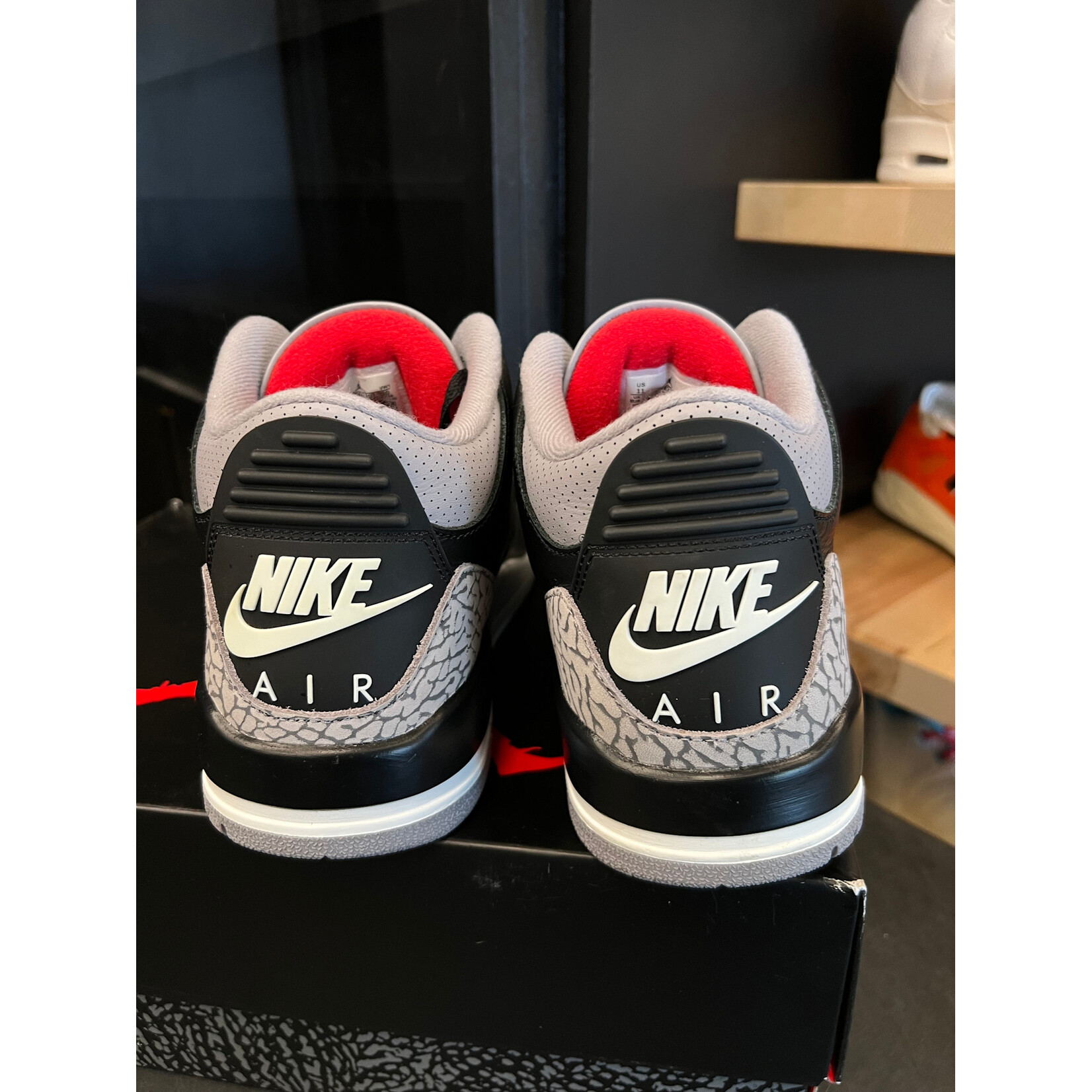 Jordan Jordan 3 Retro OG Black Cement (2024) Size 11, PREOWNED*