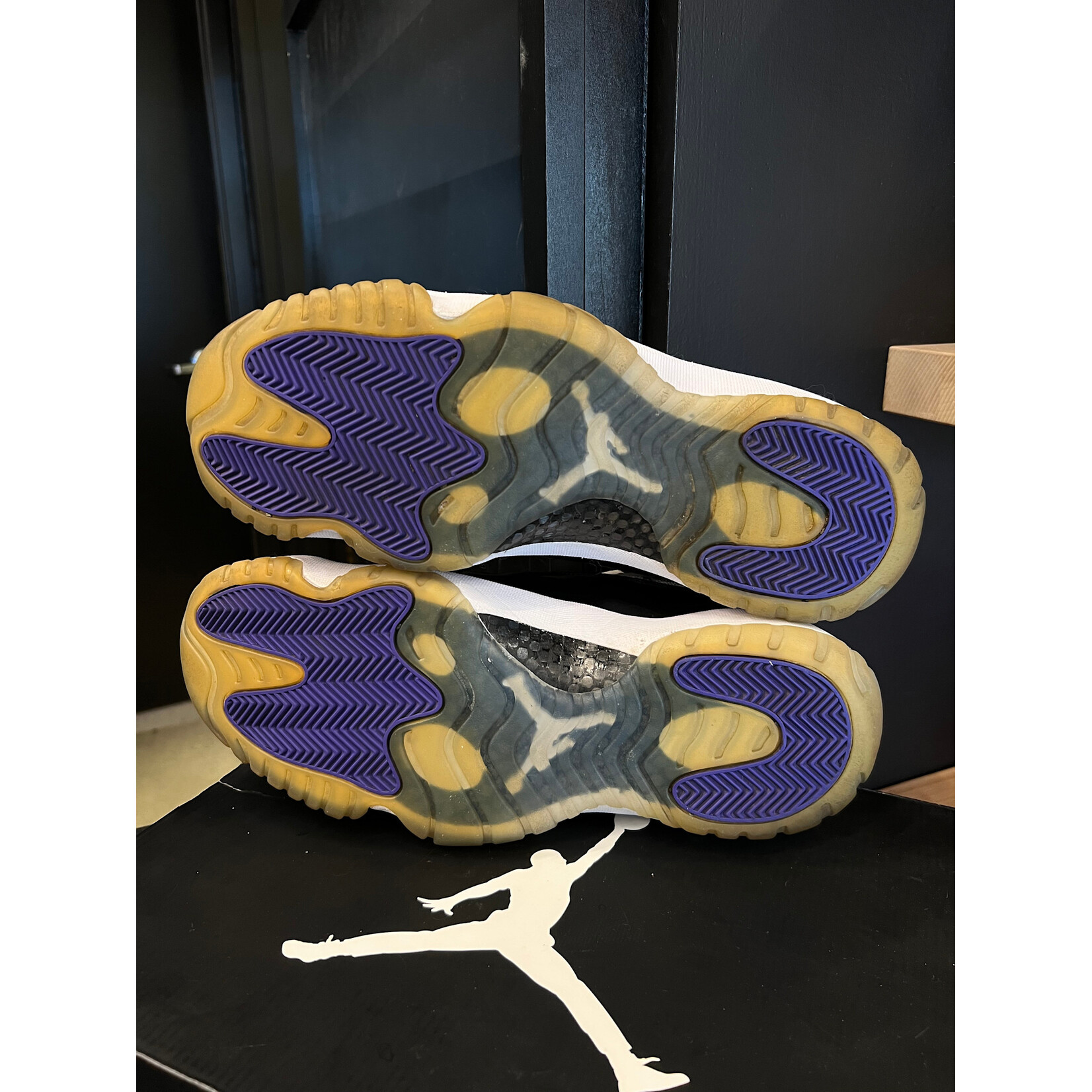 Jordan Jordan 11 Retro Low Concord Size 11, PREOWNED*