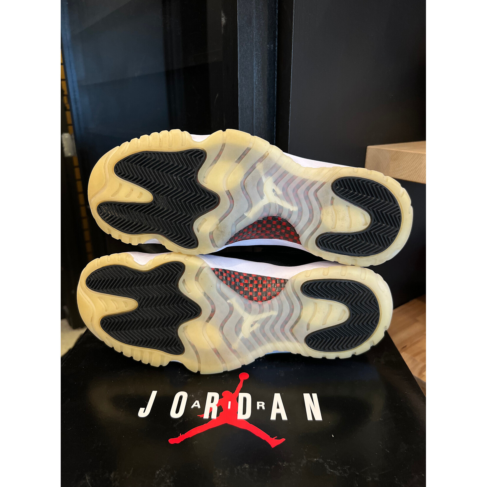 Jordan Jordan 11 Retro Low 72-10 Size 11.5, PREOWNED*