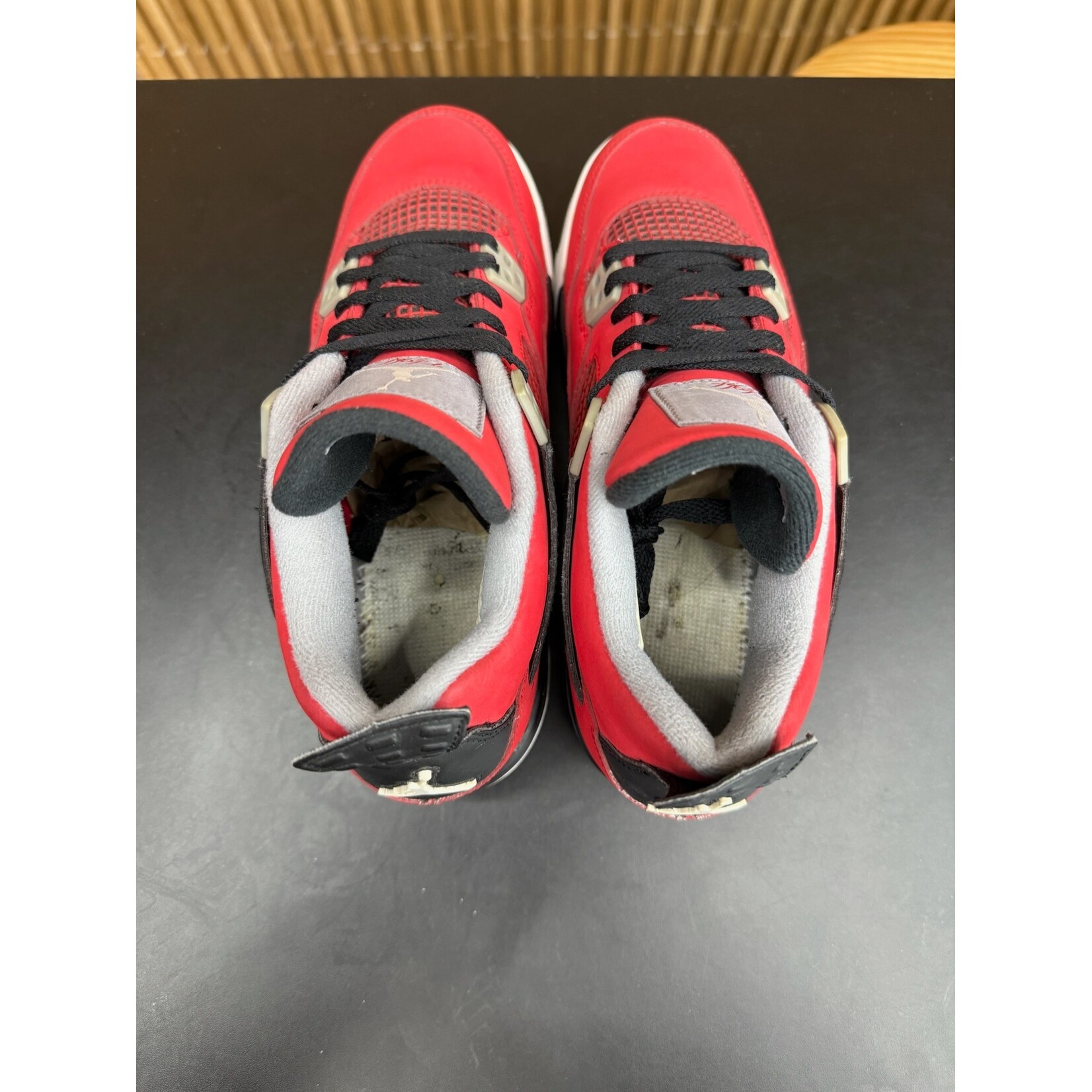 Jordan Jordan 4 Retro Toro Bravo (GS) Size 7Y, PREOWNED NO BOX NO INSOLES