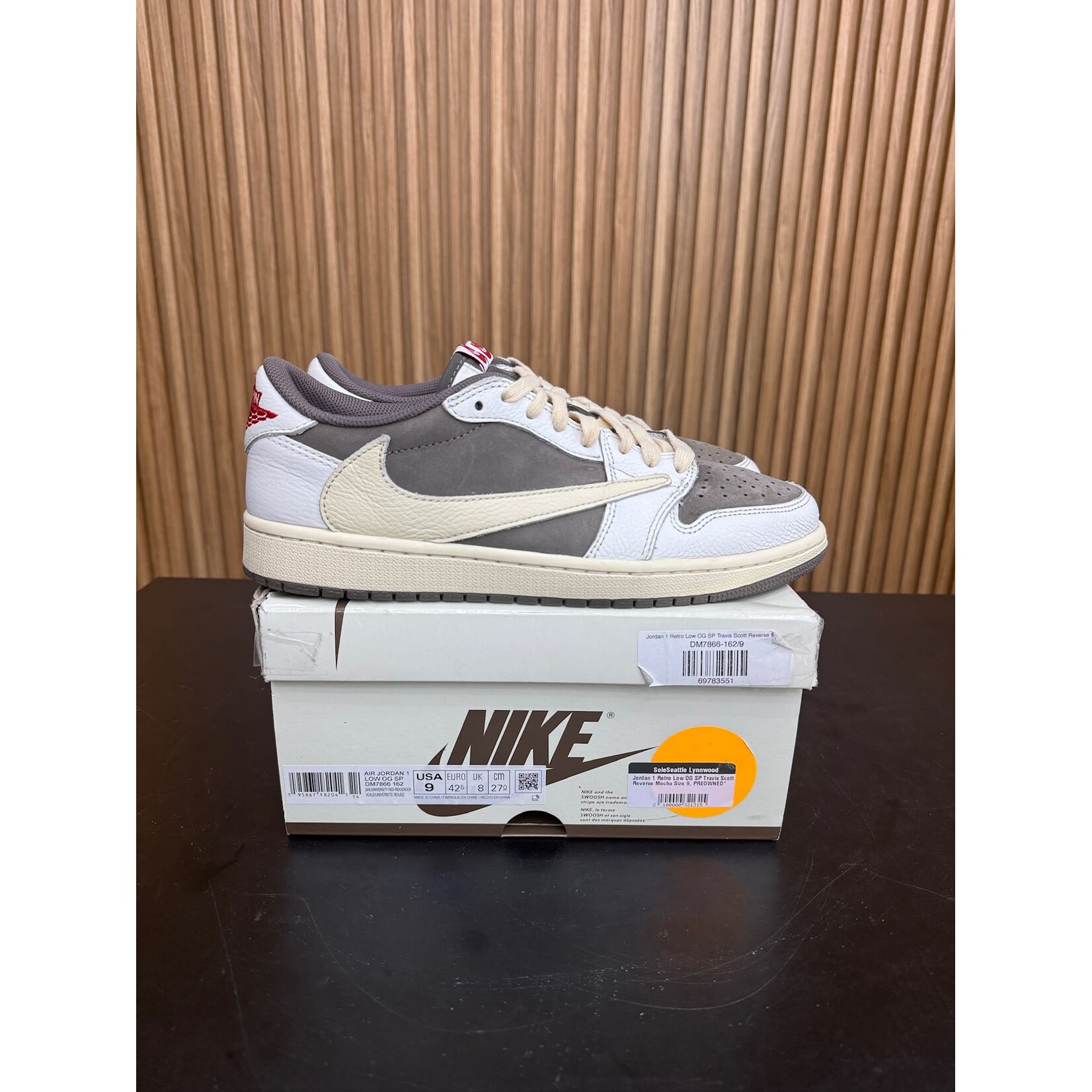 Jordan Jordan 1 Retro Low OG SP Travis Scott Reverse Mocha Size 9, PREOWNED