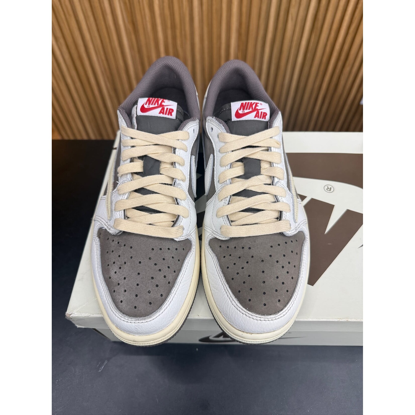 Jordan Jordan 1 Retro Low OG SP Travis Scott Reverse Mocha Size 9, PREOWNED