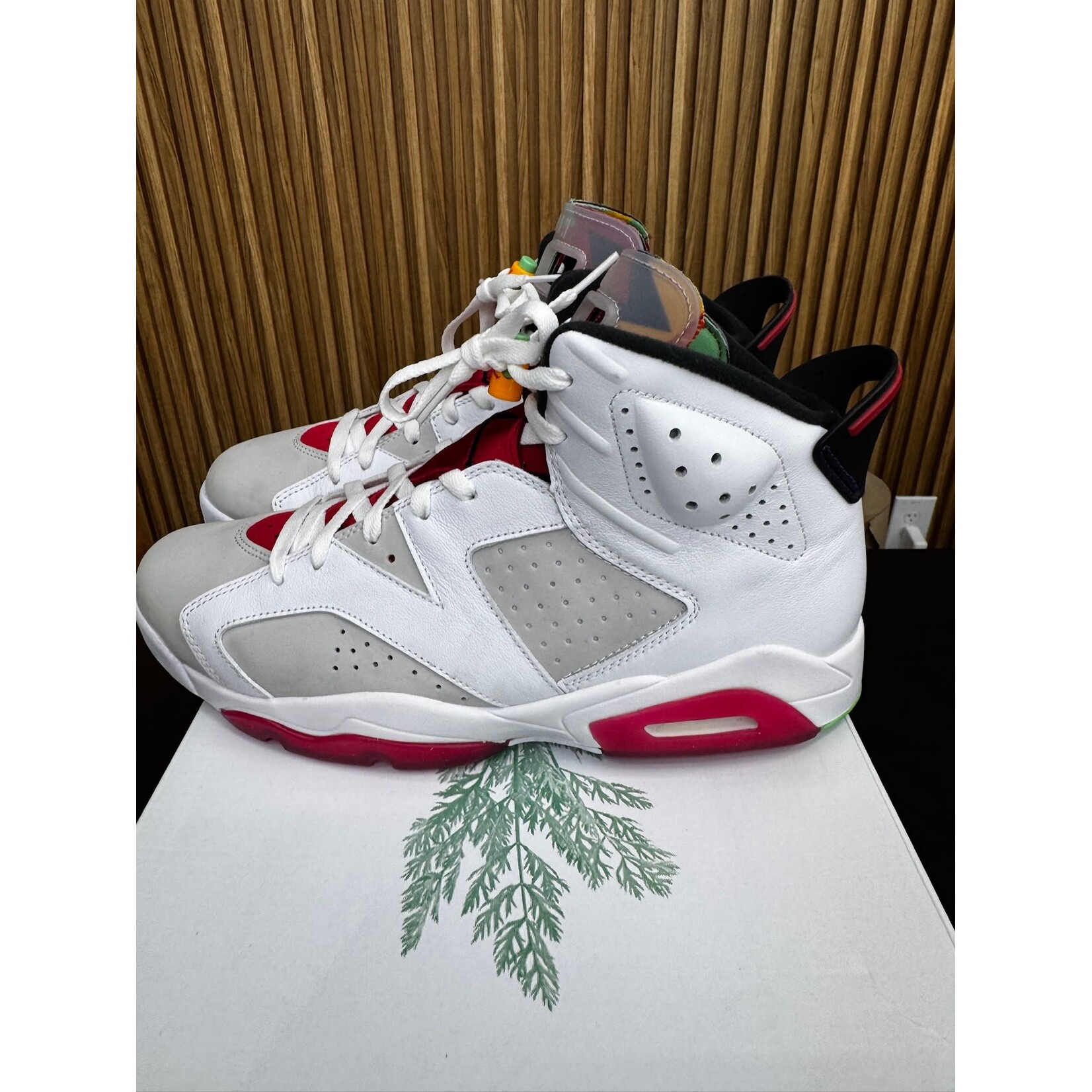 Jordan Jordan 6 Retro Hare Size 12, PREOWNED*