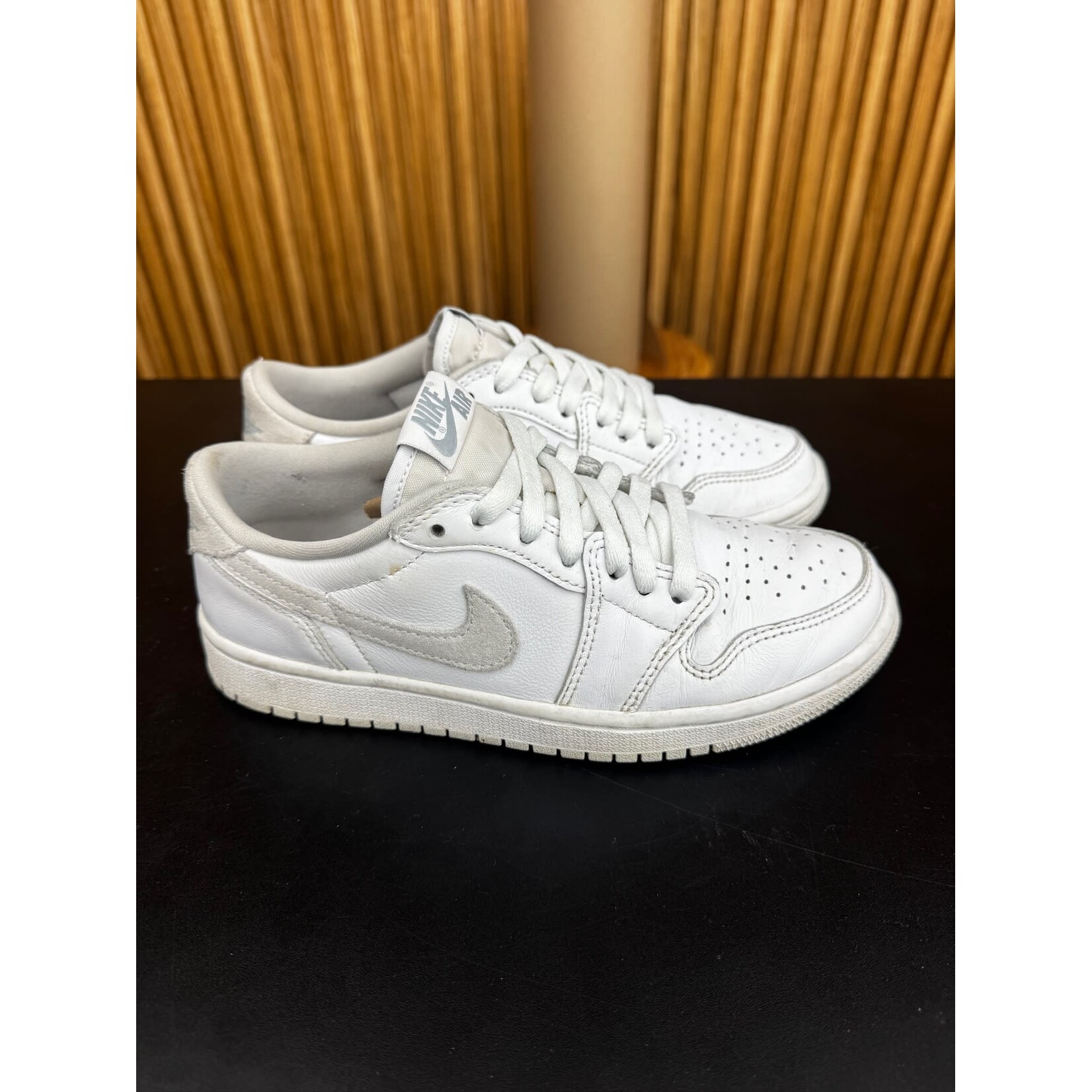 Jordan Jordan 1 Low OG Neutral Grey (2021) (Women's) Size 6.5W, PREOWNED NO BOX