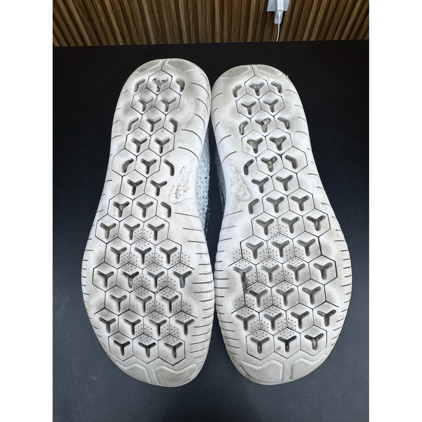 Nike Nike Free RN Flyknit 2018 White Pure Platinum (Women's) Size 7.5W, PREOWNED NO BOX
