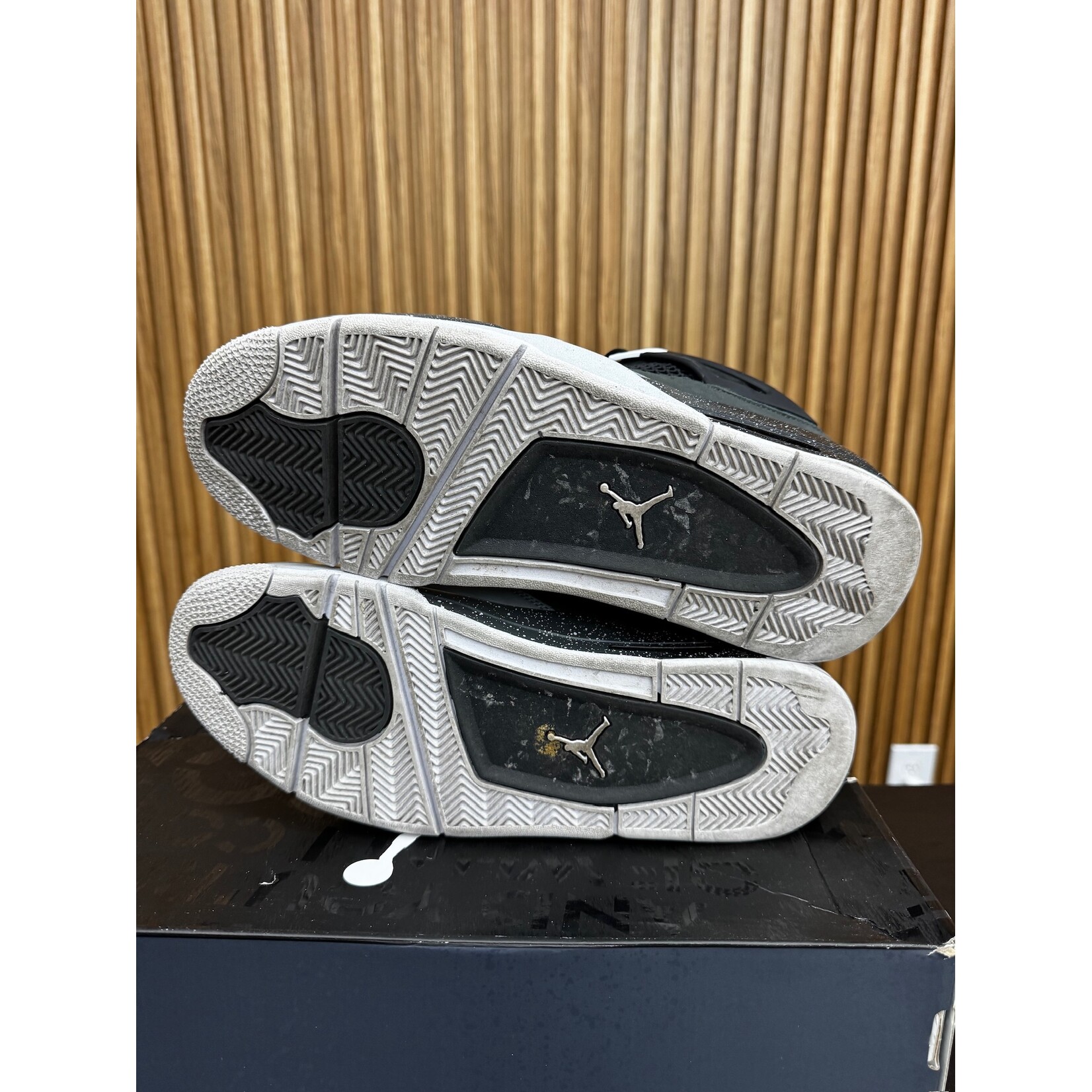 Jordan Jordan 4 Retro Fear (2024) Size 11.5, PREOWNED*