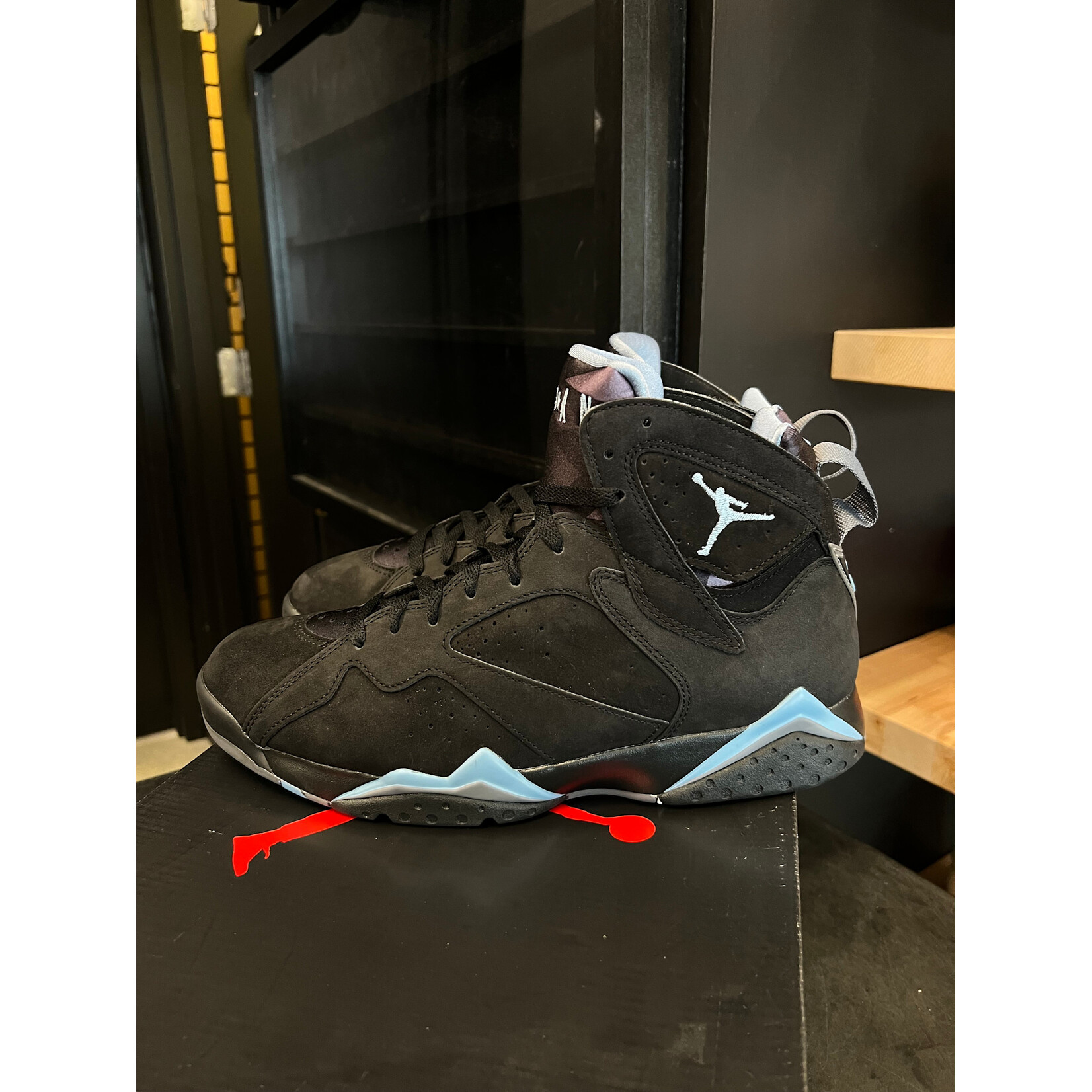 Jordan Jordan 7 Retro Chambray (2023) Size 11, PREOWNED*