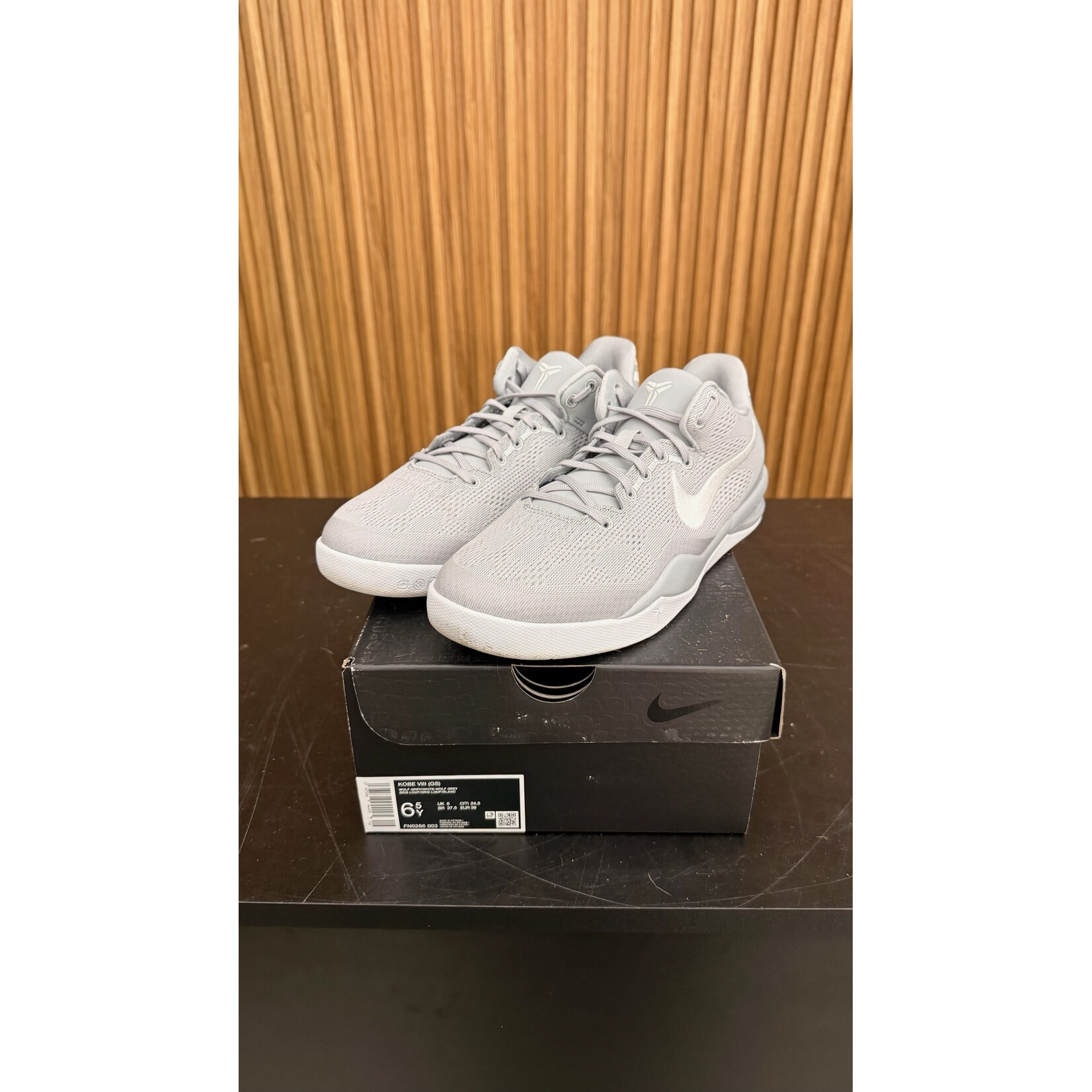 Nike Nike Kobe 8 Wolf Grey (GS) Size 6.5Y, PREOWNED