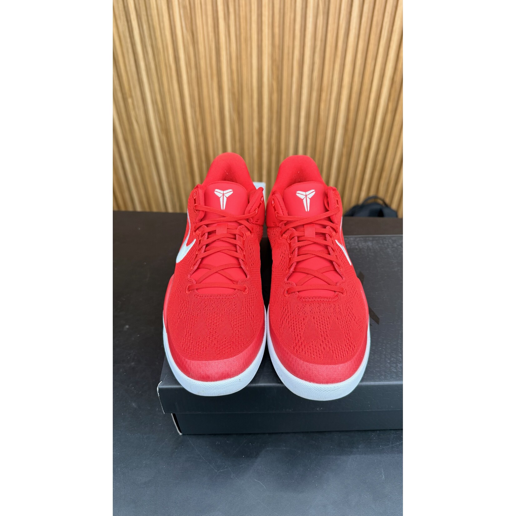 Nike Nike Kobe 8 University Red (GS) Size 6.5, PREOWNED