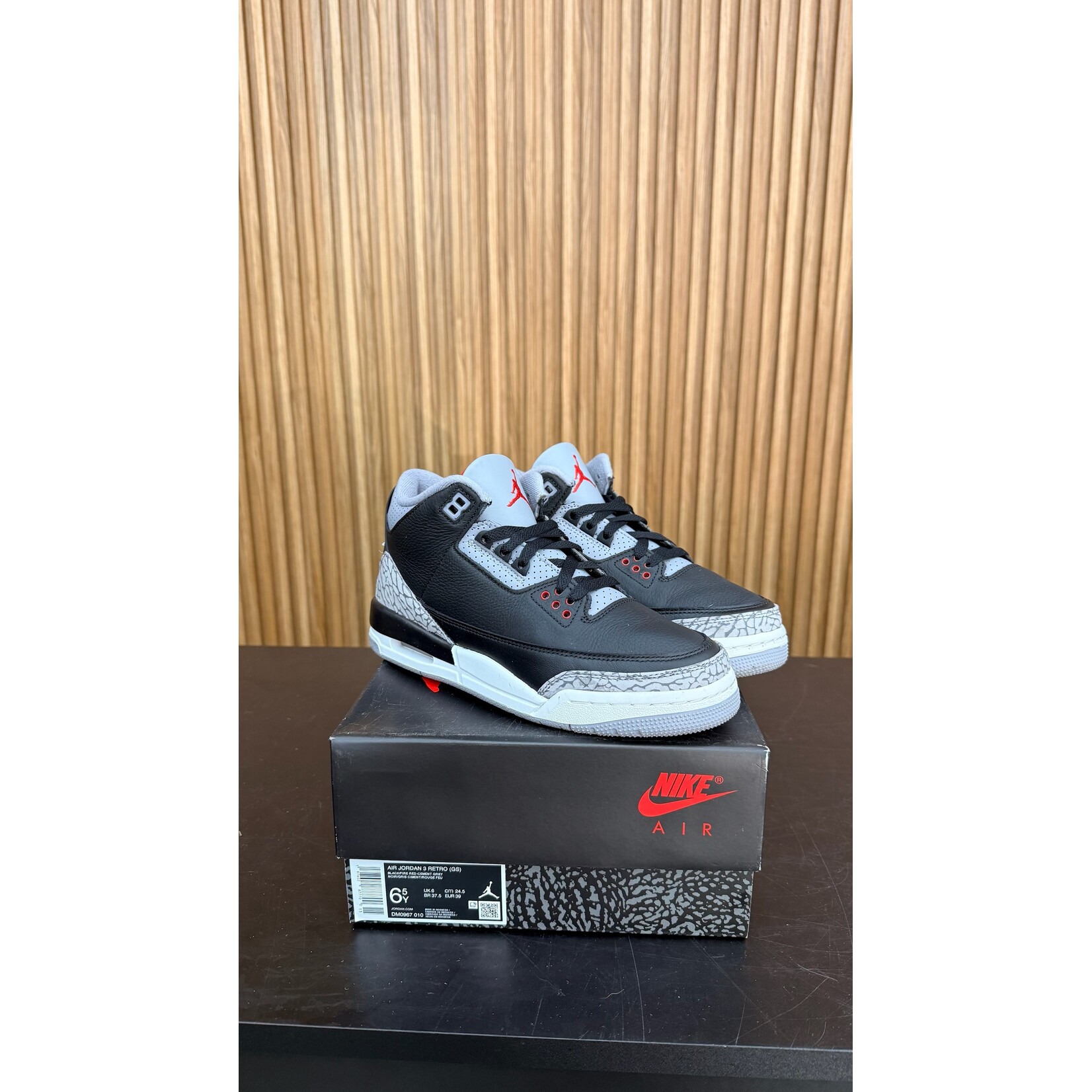Jordan Jordan 3 Retro Black Cement (2024) (GS) Size 6.5Y, PREOWNED