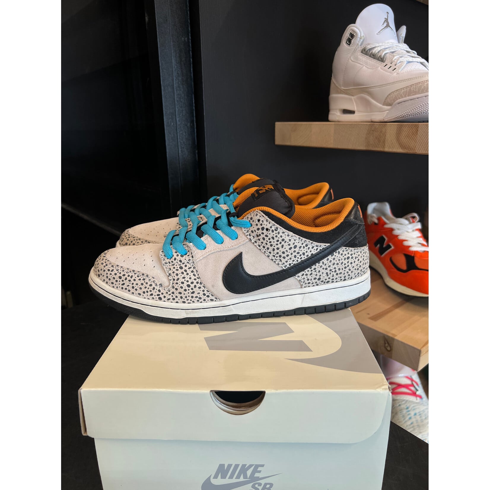 Nike Nike SB Dunk Low Electric Pack Olympic Safari Size 11.5, PREOWNED*