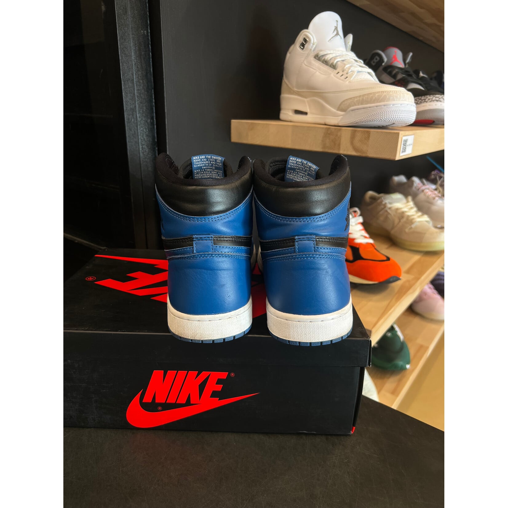Jordan Jordan 1 Retro High OG Dark Marina Blue Size 11.5, PREOWNED*