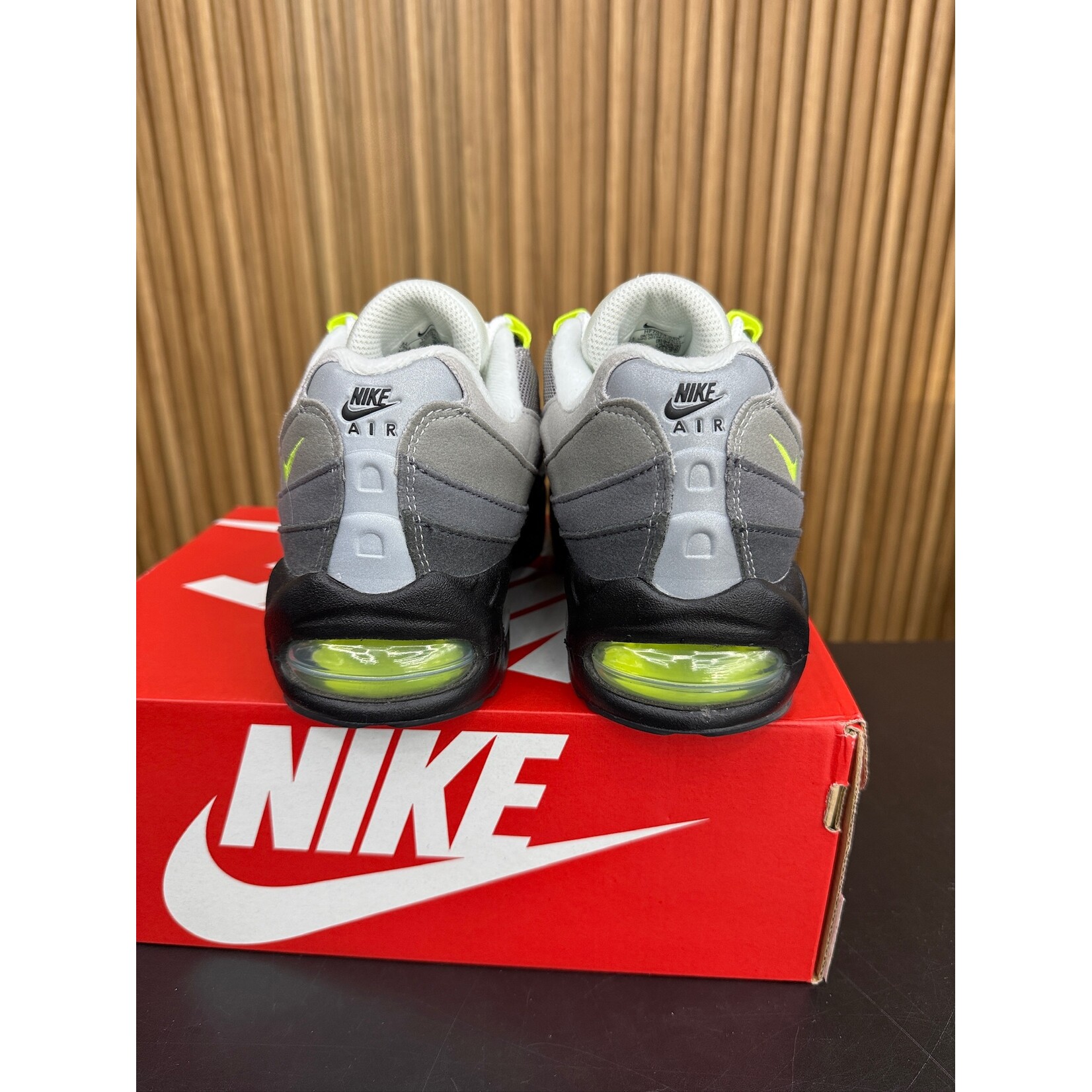 Nike Nike Air Max 95 Big Bubble Neon (2026) (GS) Size 6.5Y, PREOWNED*