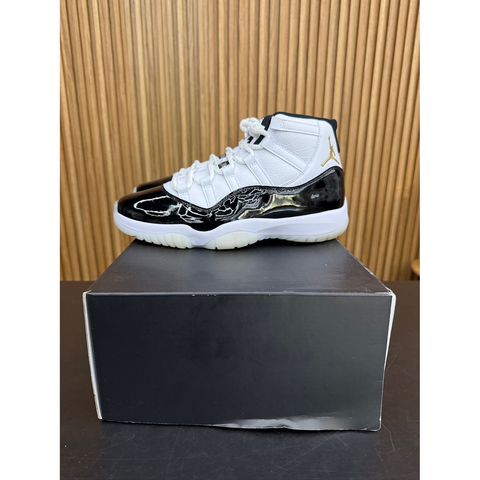 Jordan Jordan 11 Retro DMP Gratitude (2023) Size 9.5, PREOWNED*