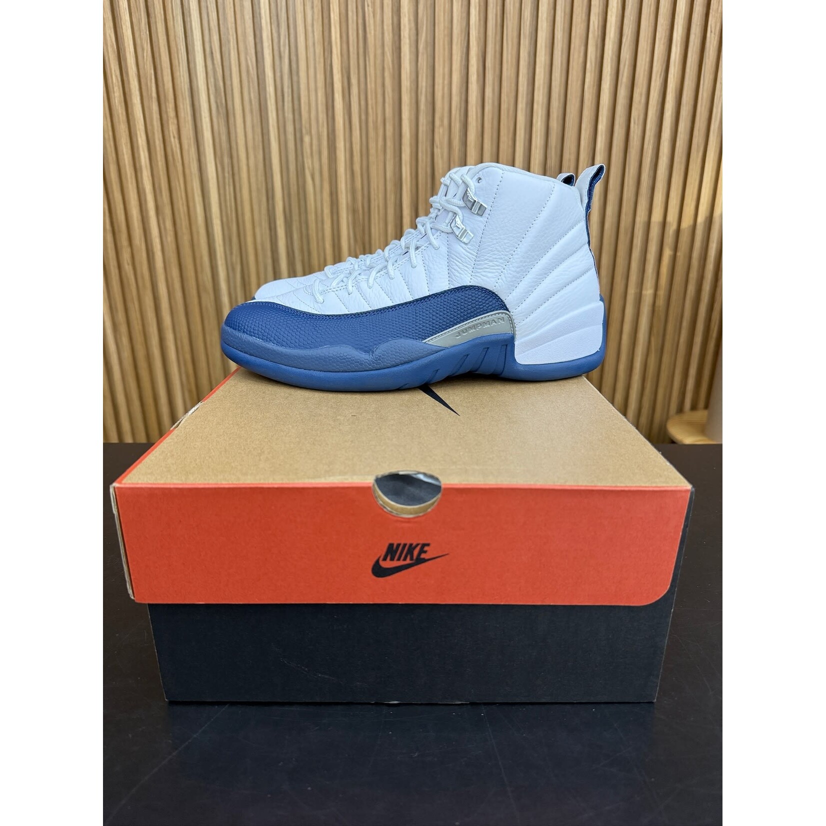 Jordan Jordan 12 Retro French Blue (2025) Size 9.5, PREOWNED*