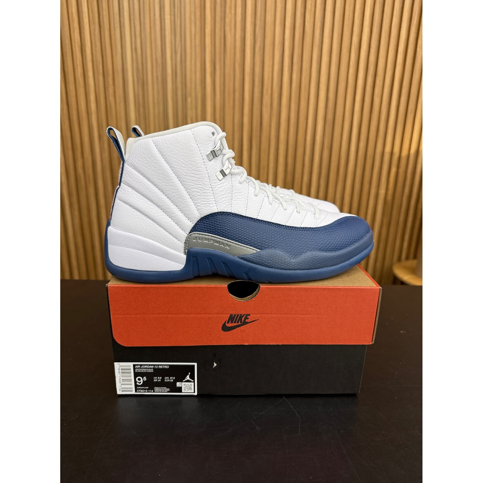 Jordan Jordan 12 Retro French Blue (2025) Size 9.5, PREOWNED*