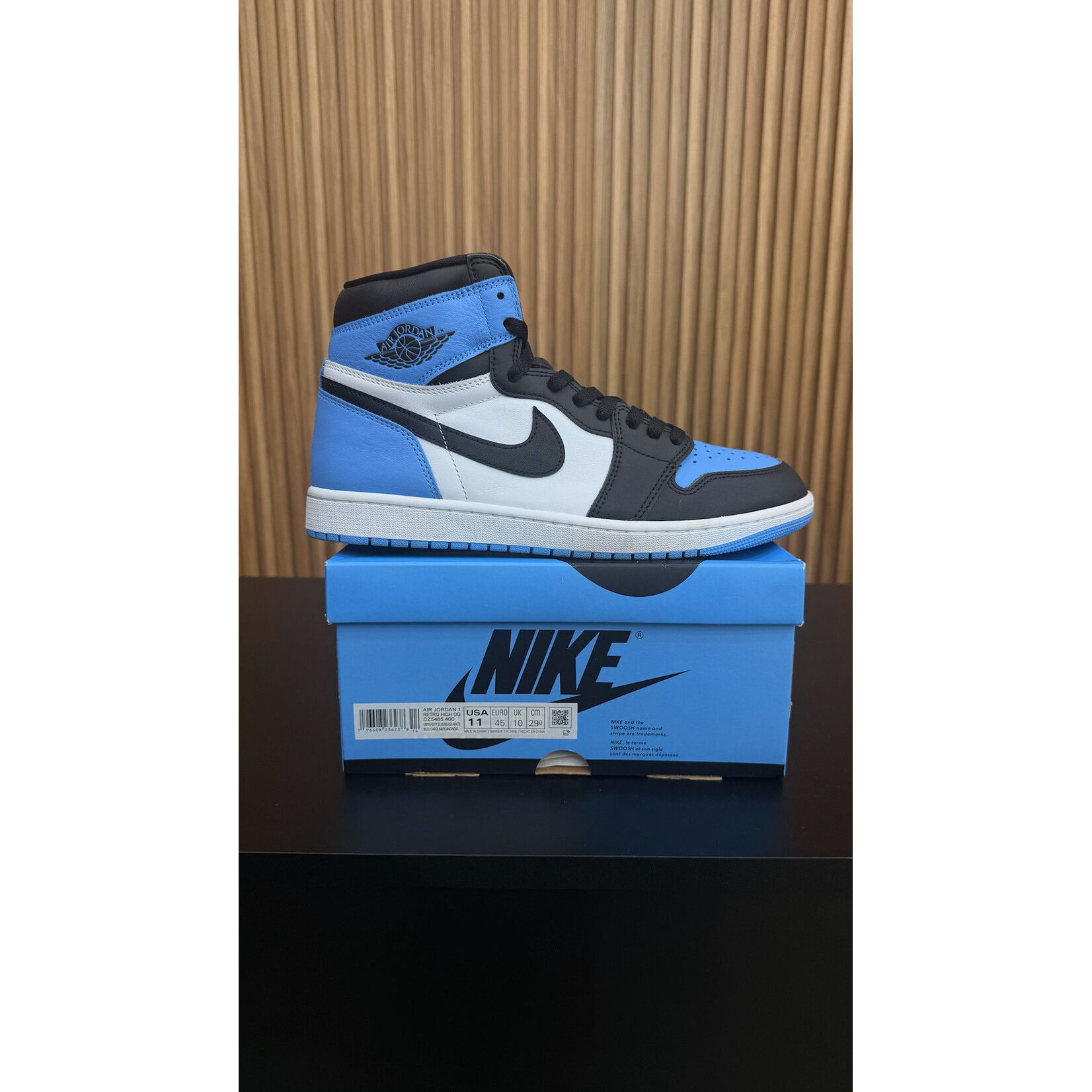 Jordan Jordan 1 Retro High OG UNC Toe Size 11, PREOWNED*