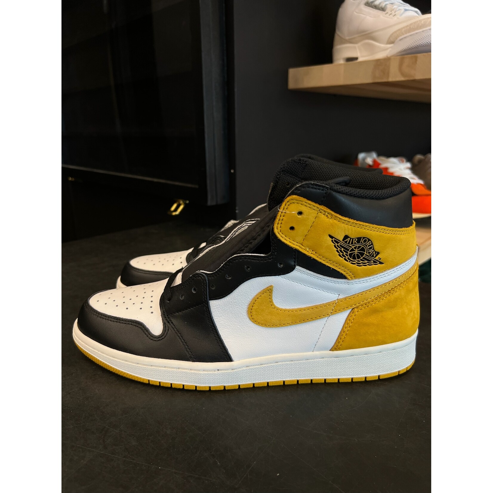 Jordan Jordan 1 Retro High Yellow Ochre Size 12, DS BRAND NEW NO BOX*
