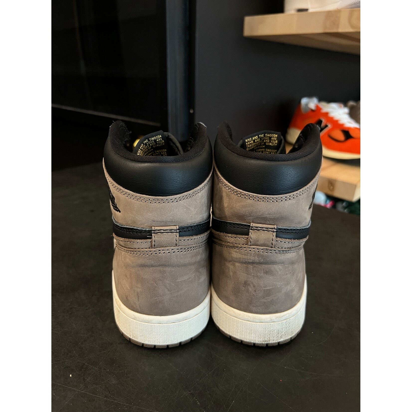 Jordan Jordan 1 Retro High OG Palomino Size 9, PREOWNED NO BOX*