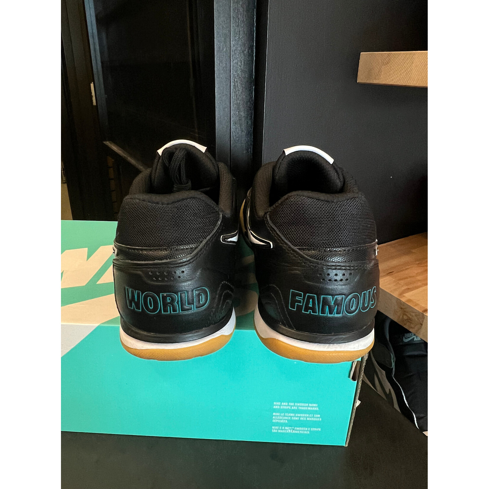 Nike Nike SB Gato Supreme Black Size 11, PREOWNED*