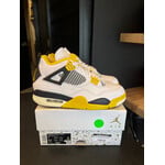 Jordan Jordan 4 Retro Vivid Sulfur (Women's) Size 7W, PREOWNED TRIED ON