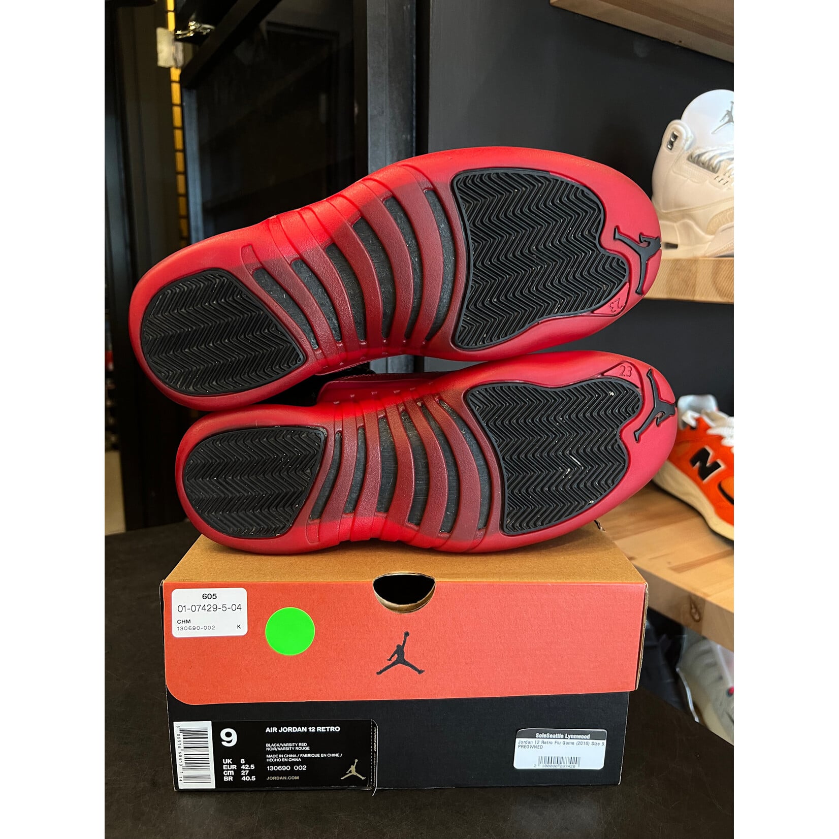 Jordan Jordan 12 Retro Flu Game (2016) Size 9, PREOWNED*