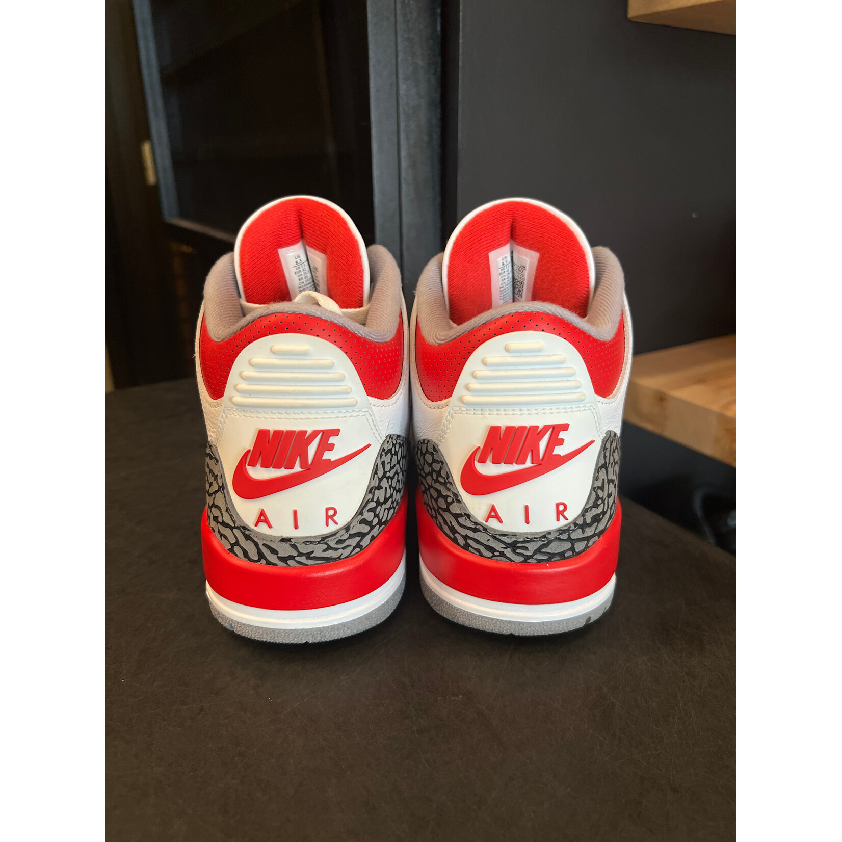 Jordan Jordan 3 Retro Fire Red (2022) Size 8.5, PREOWNED*