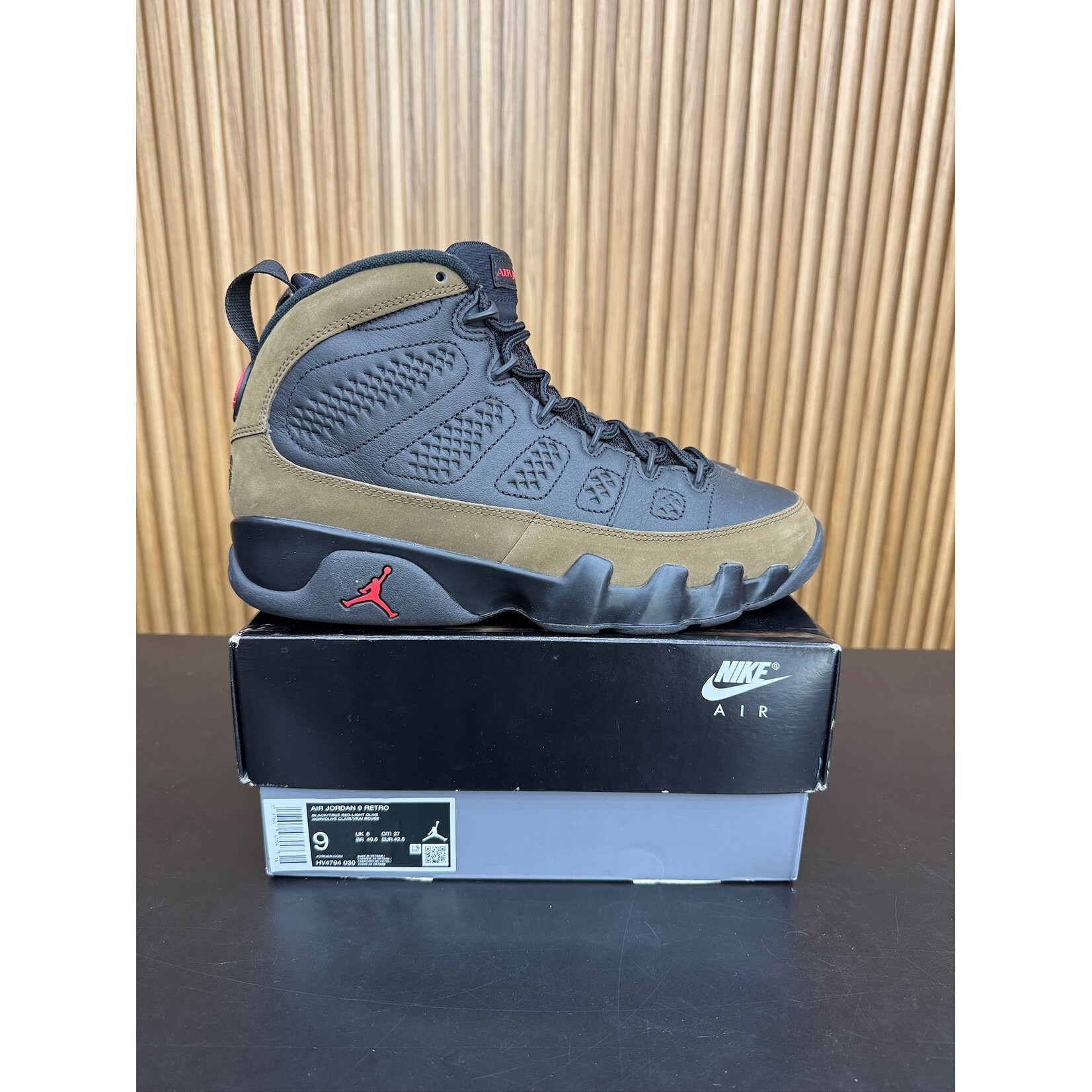 Jordan Jordan 9 Retro Olive (2024) Size 9, PREOWNED*