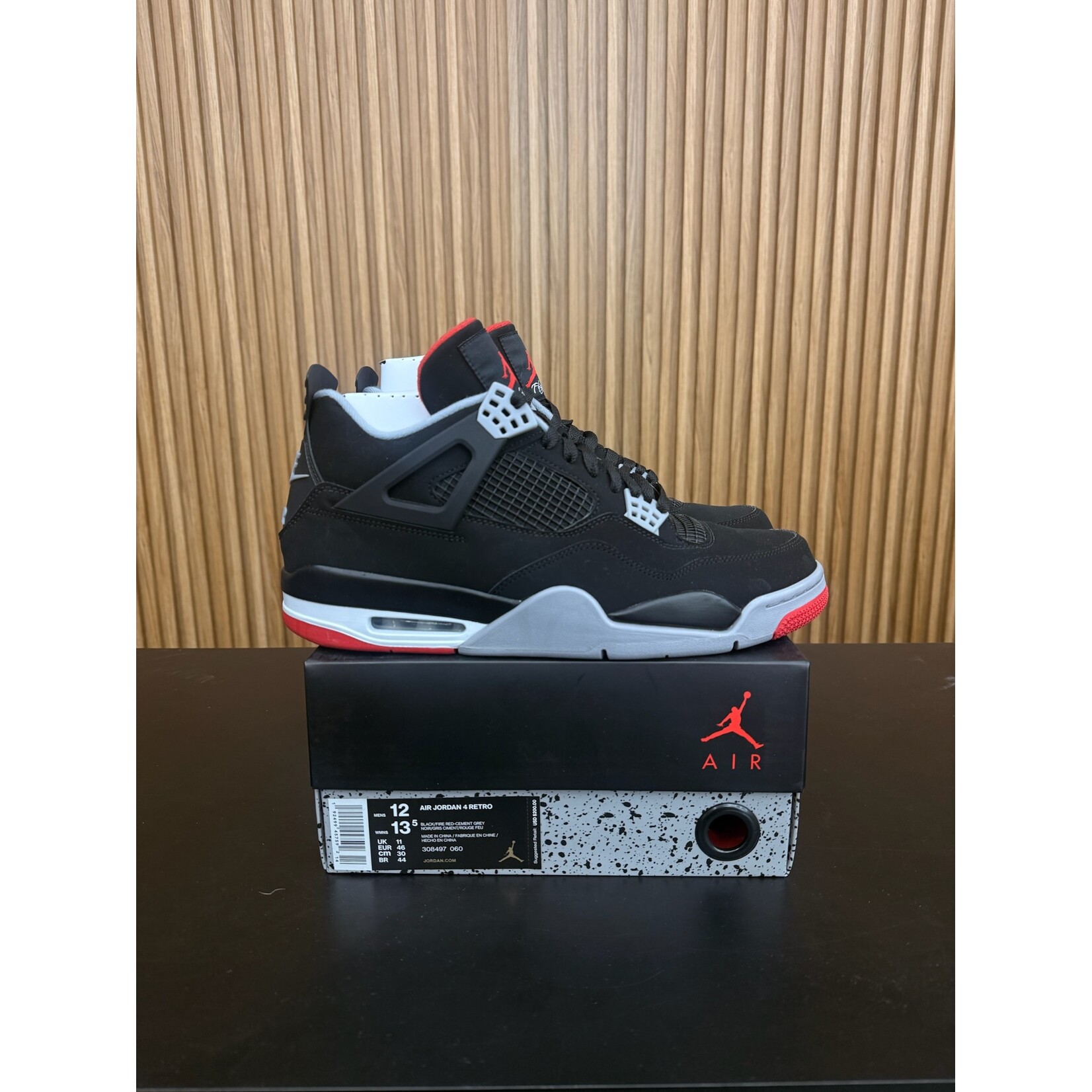 Jordan Jordan 4 Retro Bred (2019) Size 12, PREOWNED