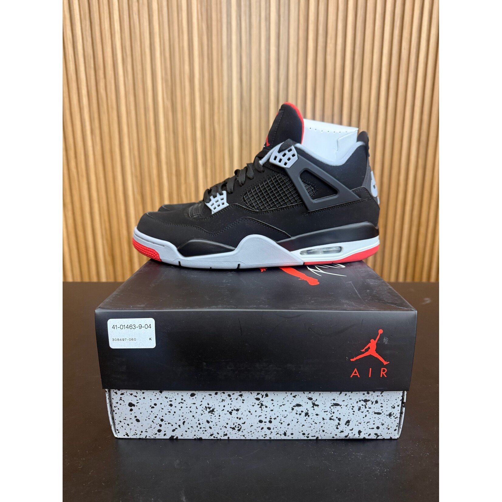 Jordan Jordan 4 Retro Bred (2019) Size 12, PREOWNED