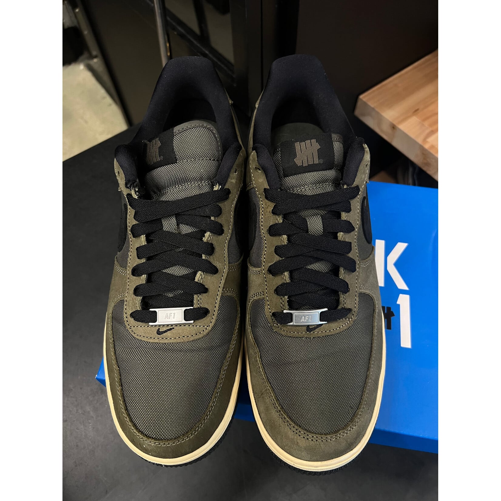 Nike Nike Air Force 1 Low SP Undefeated Ballistic Dunk vs. AF1 Size 10.5, PREOWNED