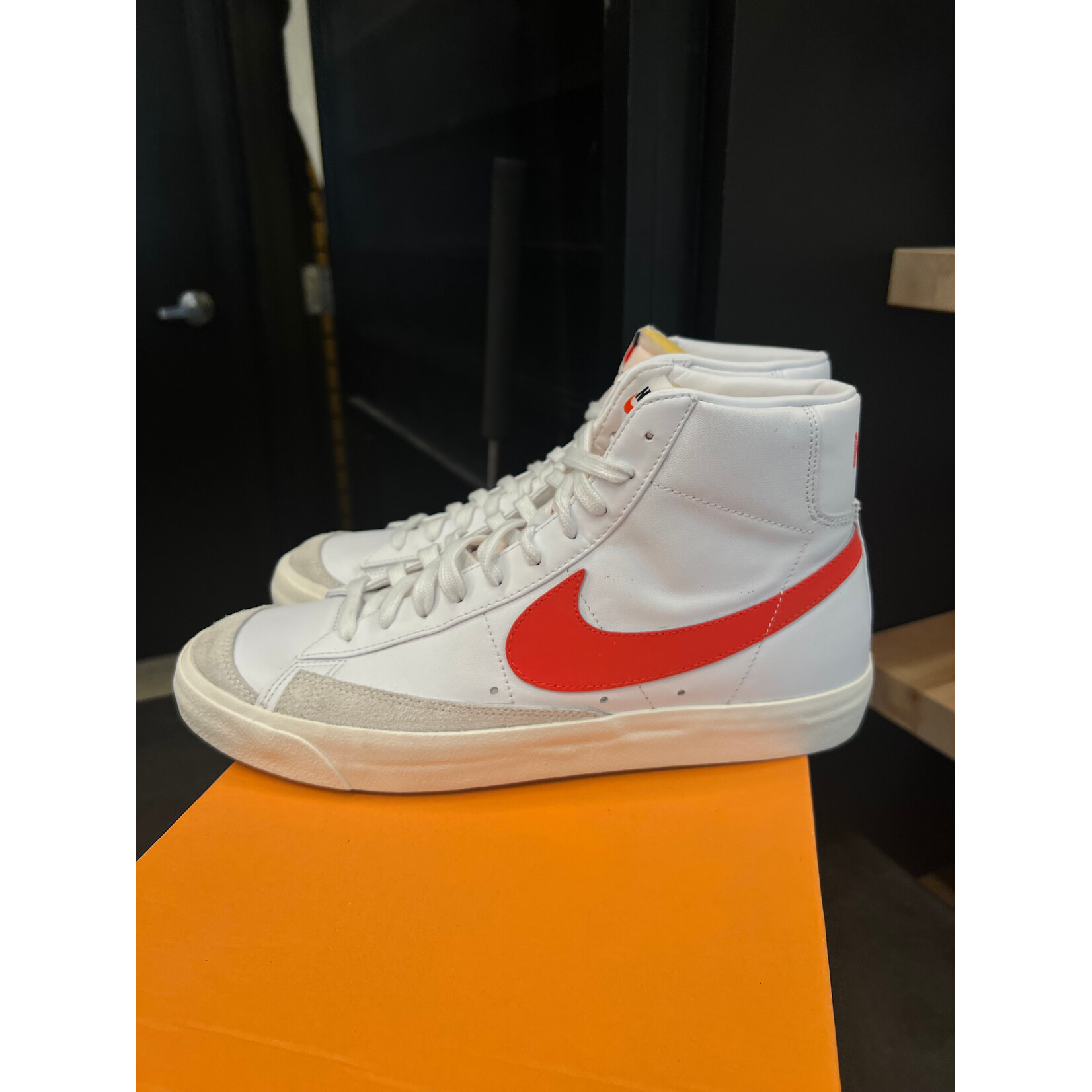 Nike Nike Blazer Mid 77 Vintage Mismatched Swoosh Blue Red Size 11, PREOWNED