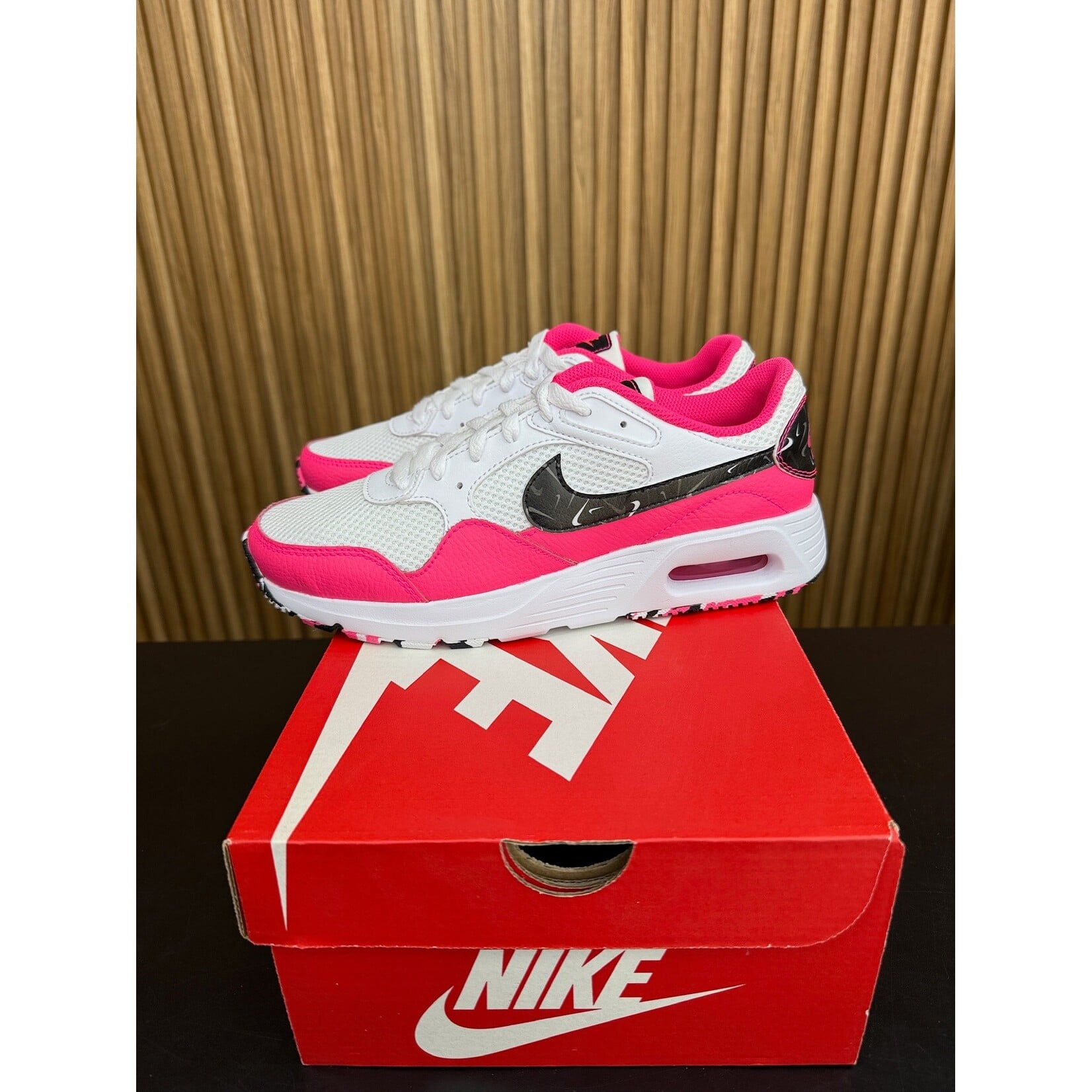 Air Air Max SC 'Pink Multi Swoosh' Size 9W, PREOWNED