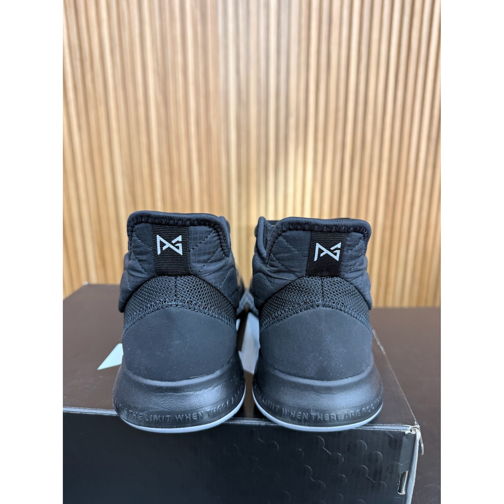 Nike Nike PG 4 Black Metallic Dark Grey Size 8, PREOWNED