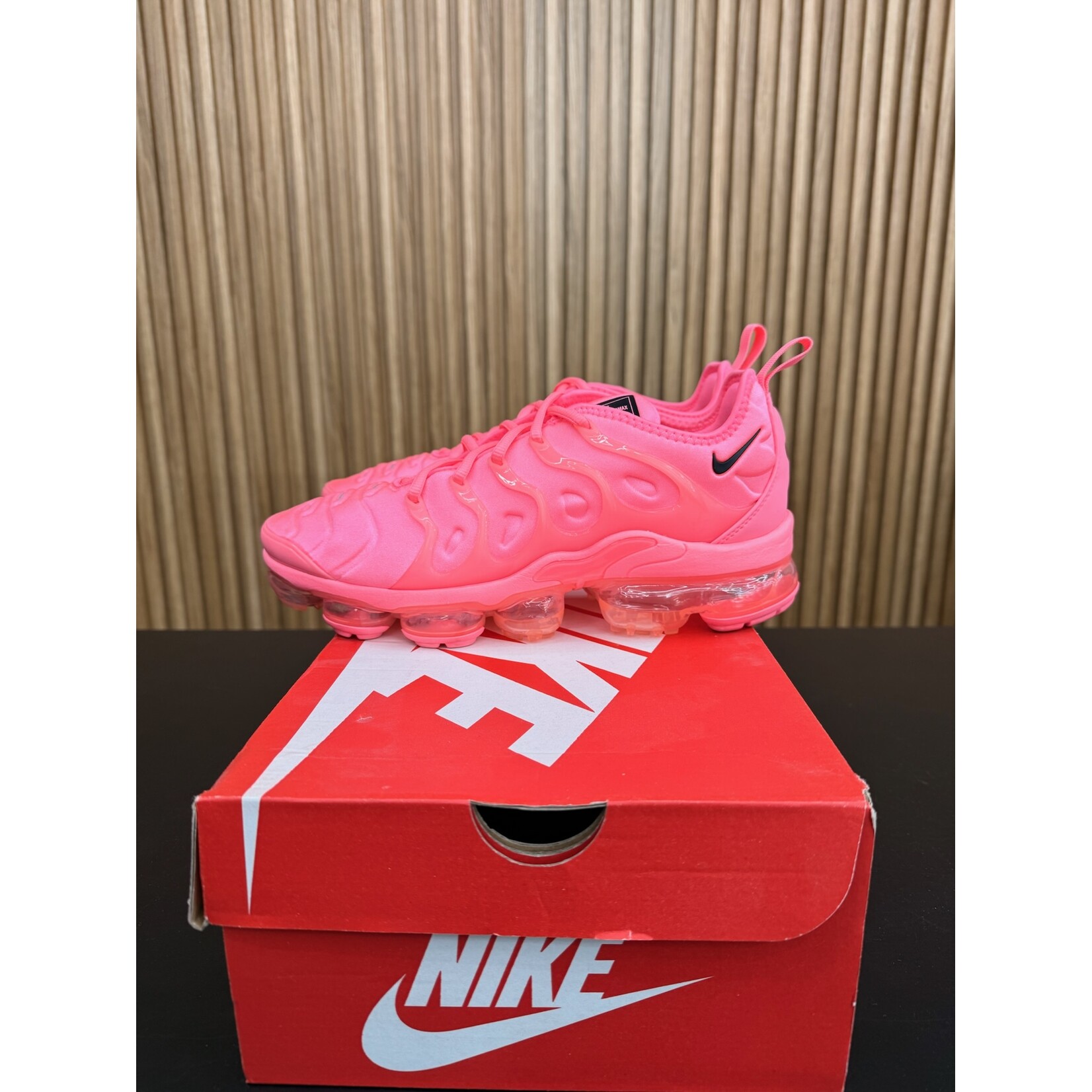 Nike Nike Air VaporMax Plus Sunset Pulse Bubblegum (Women's) Size 9W, PREOWNED*
