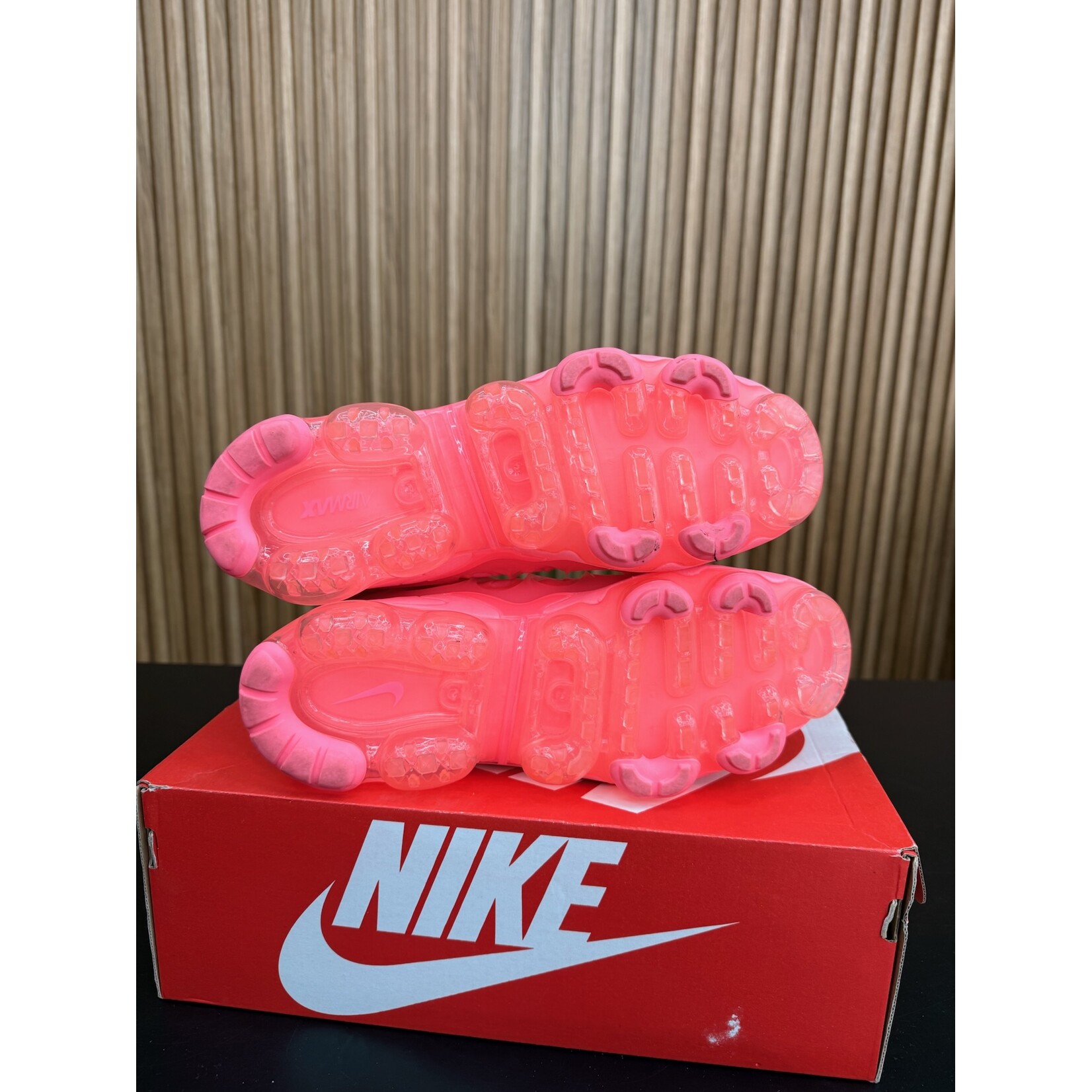 Nike Nike Air VaporMax Plus Sunset Pulse Bubblegum (Women's) Size 9W, PREOWNED*