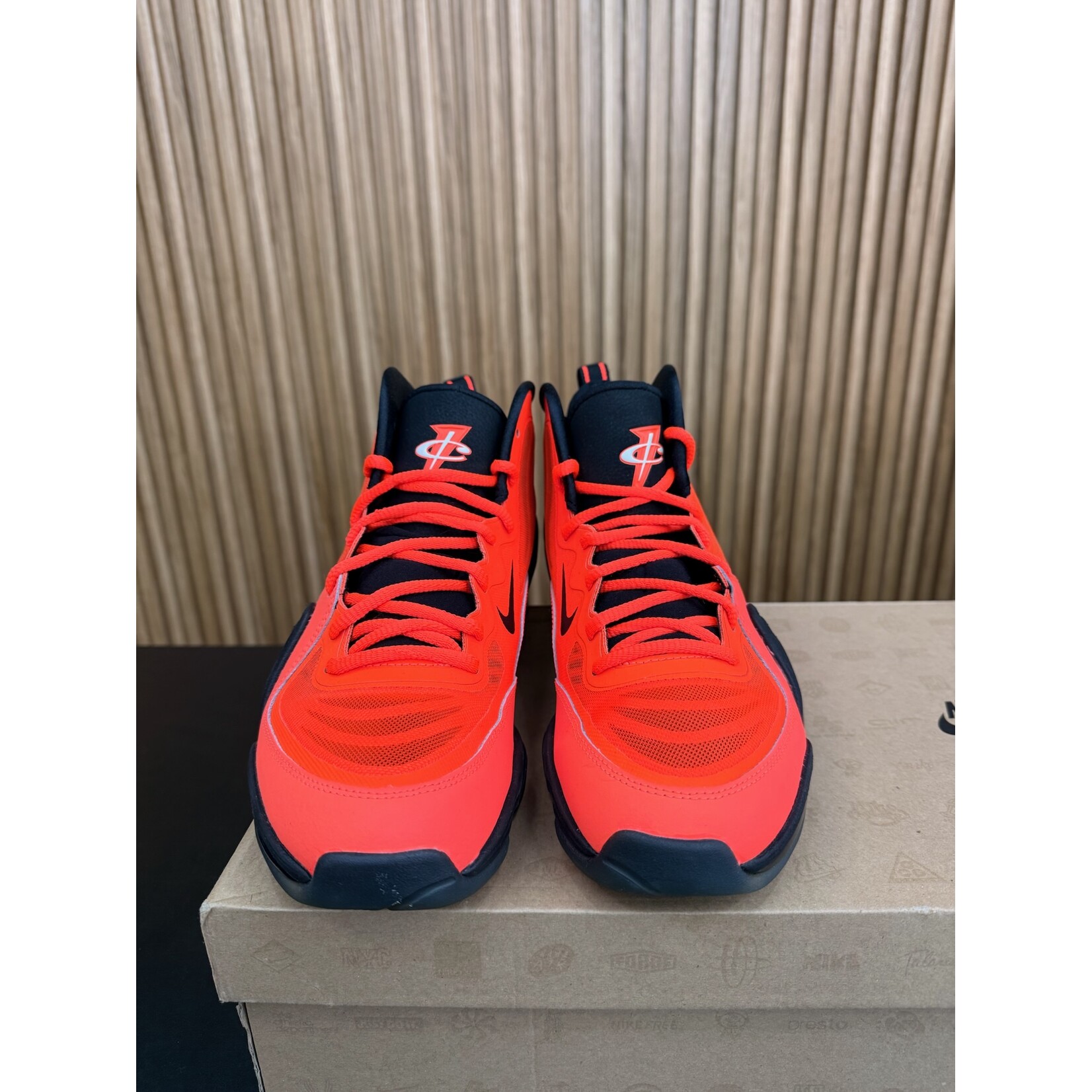 Nike Nike Penny V Crimson Sunburst Size 8, PREOWNED
