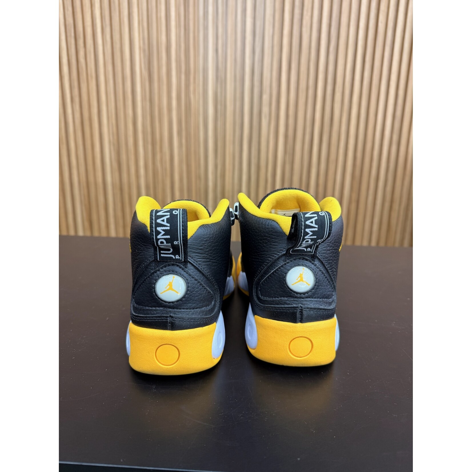 Jordan Jordan Jumpman Pro Black University Gold Size 7.5, PREOWNED NO BOX