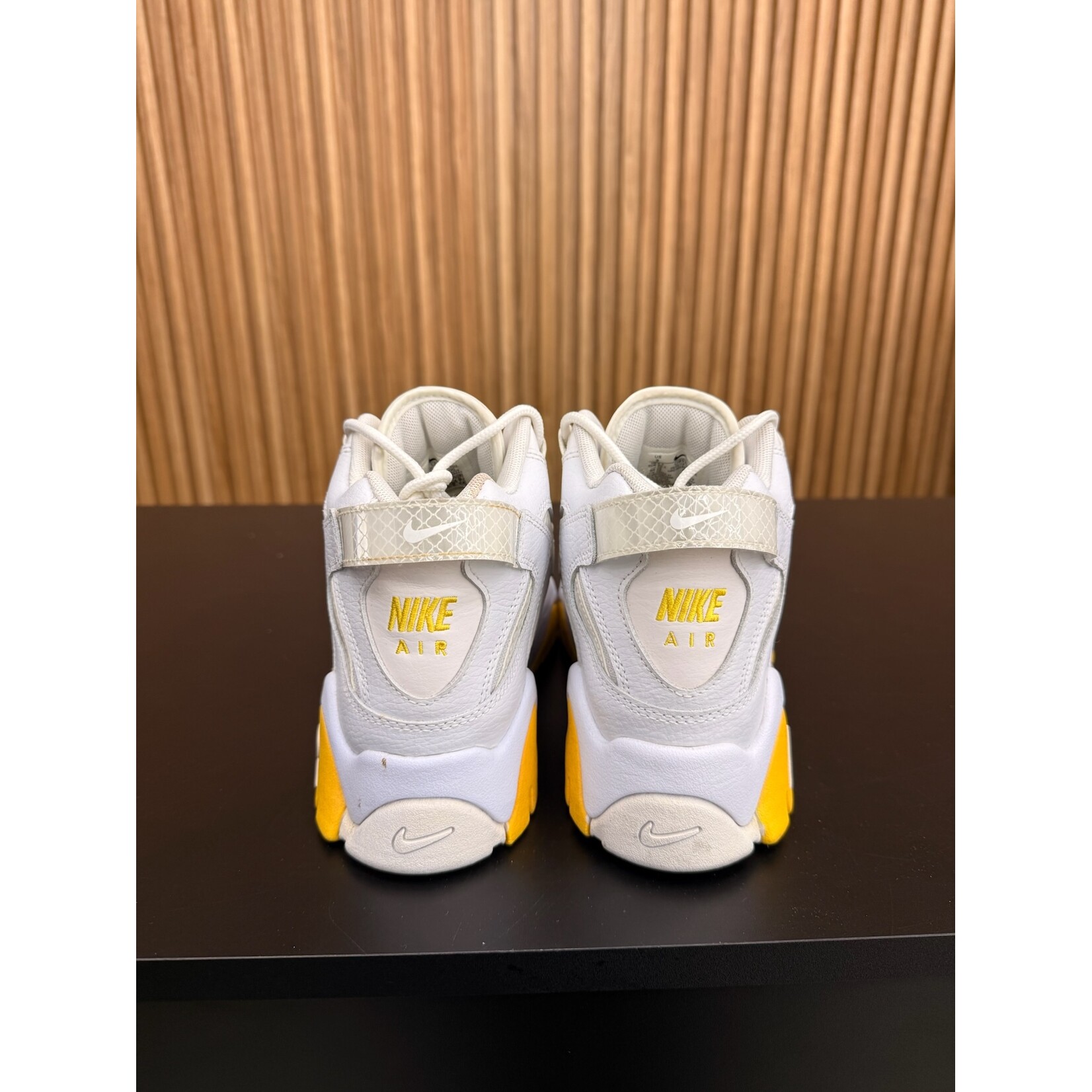 Nike Nike Air Barrage Mid White Chrome Yellow (Women's) Size 9W, PREOWNED NO BOX